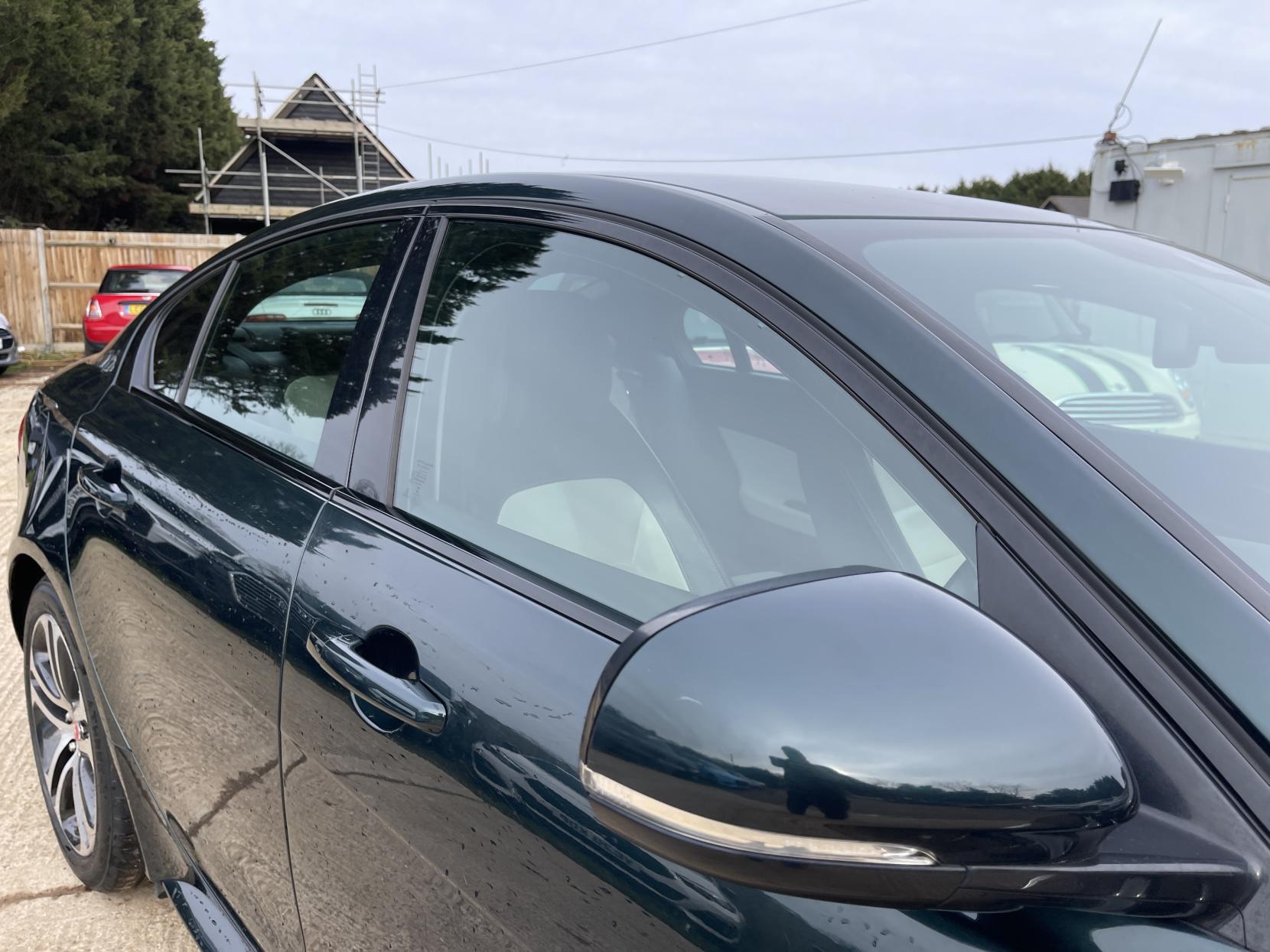 Jaguar XE 2.0d R-Sport Saloon 4dr Diesel Manual Euro 6 (s/s) (180 ps)