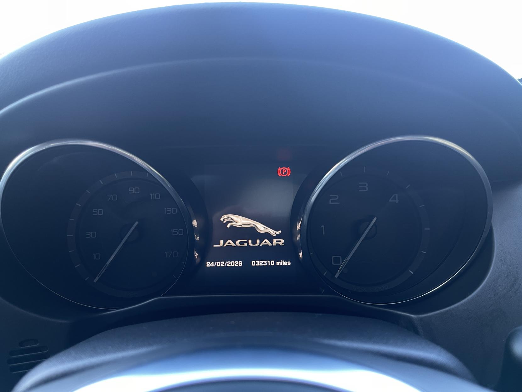 Jaguar XE 2.0d R-Sport Saloon 4dr Diesel Manual Euro 6 (s/s) (180 ps)