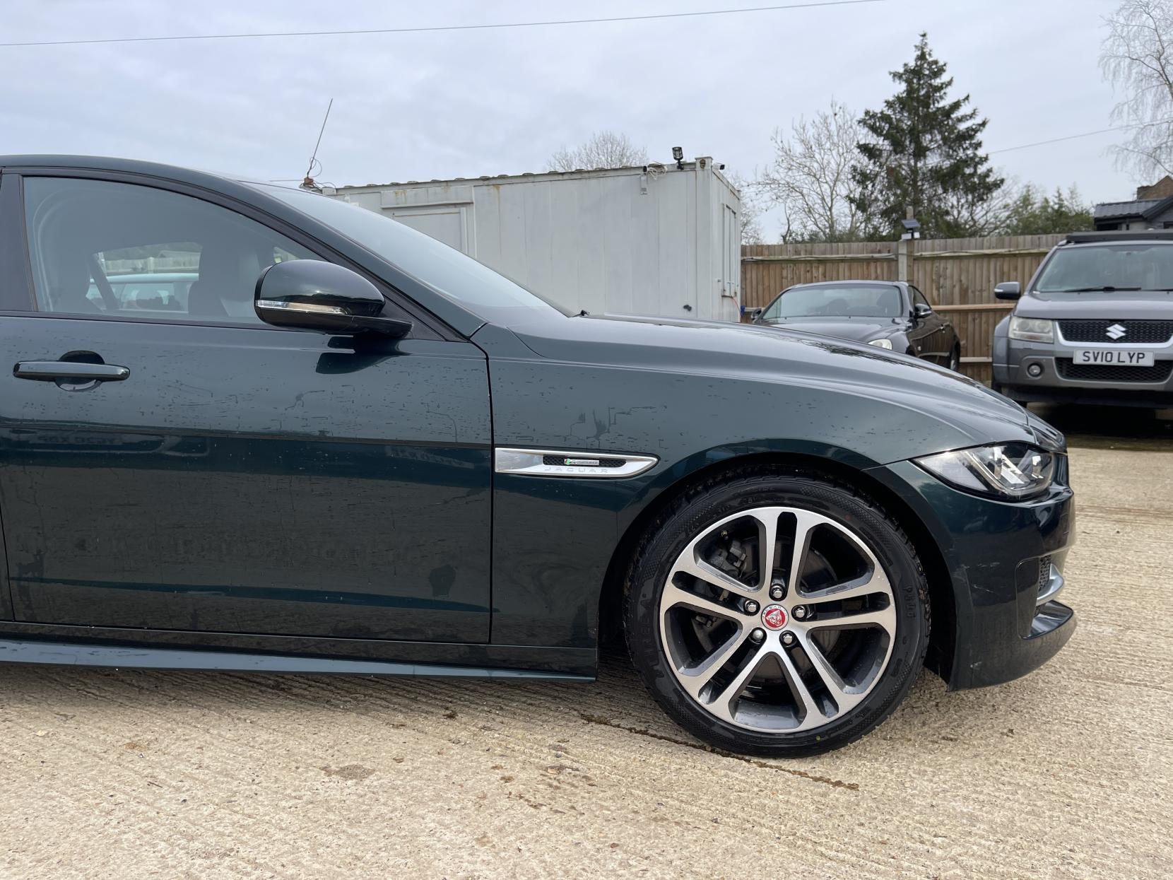 Jaguar XE 2.0d R-Sport Saloon 4dr Diesel Manual Euro 6 (s/s) (180 ps)