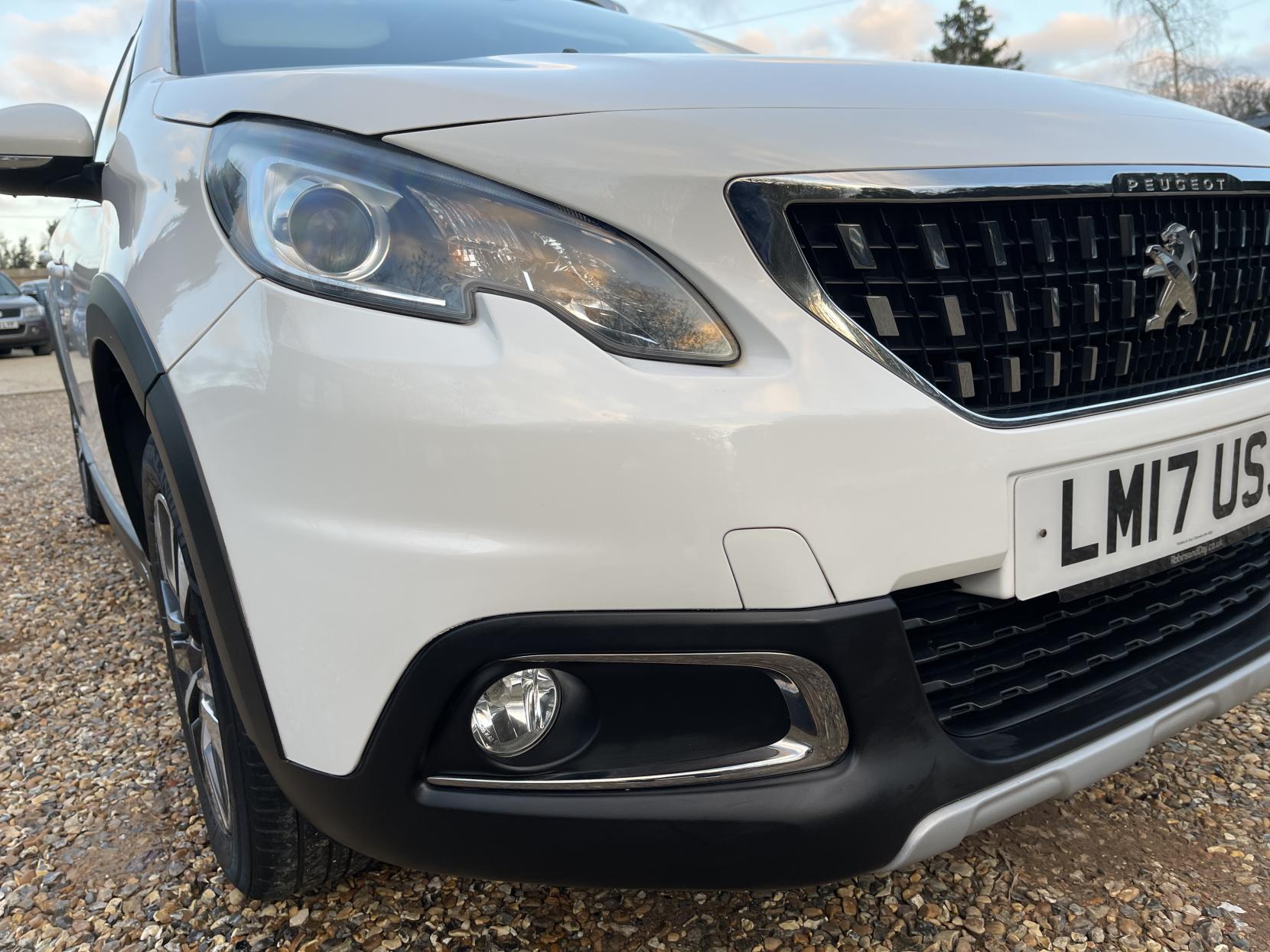 Peugeot 2008 1.2 PureTech Allure SUV 5dr Petrol Manual Euro 6 (82 ps)