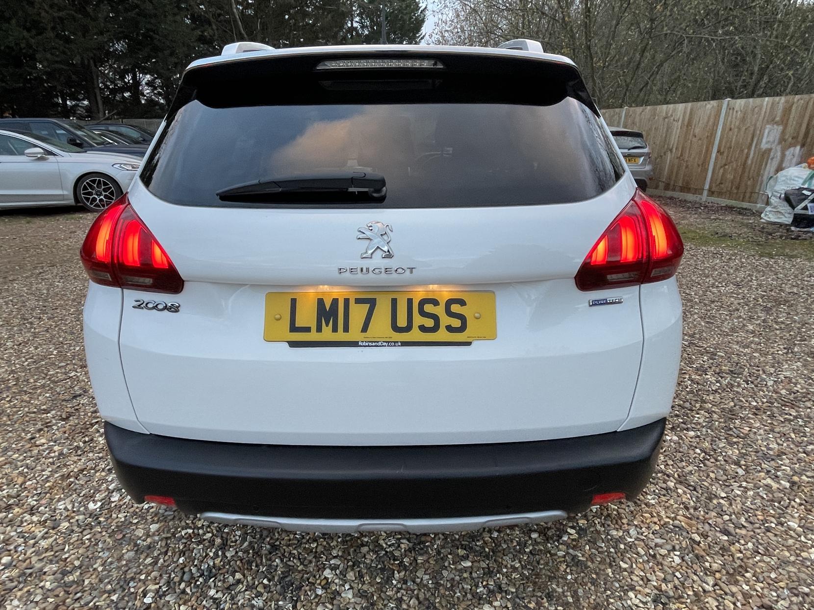 Peugeot 2008 1.2 PureTech Allure SUV 5dr Petrol Manual Euro 6 (82 ps)