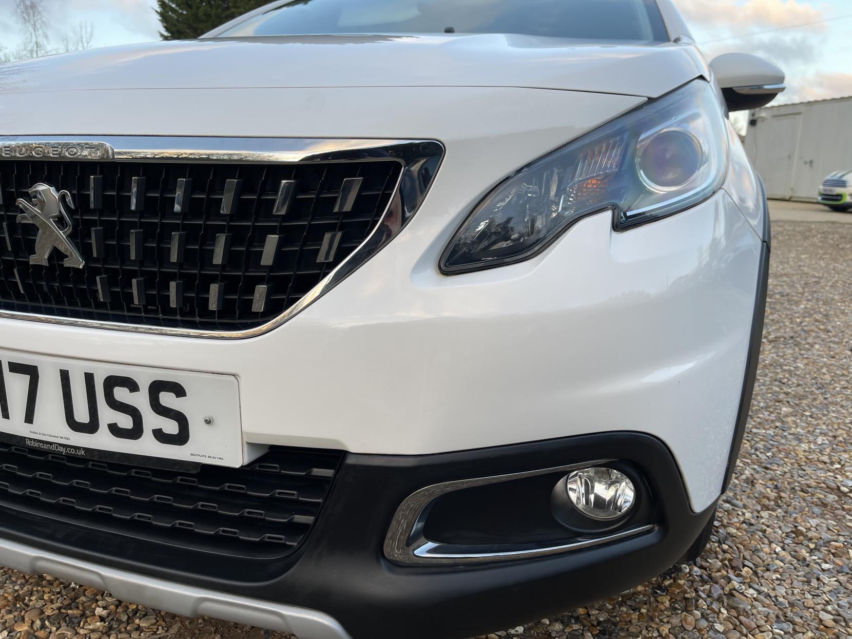 Peugeot 2008 1.2 PureTech Allure SUV 5dr Petrol Manual Euro 6 (82 ps)