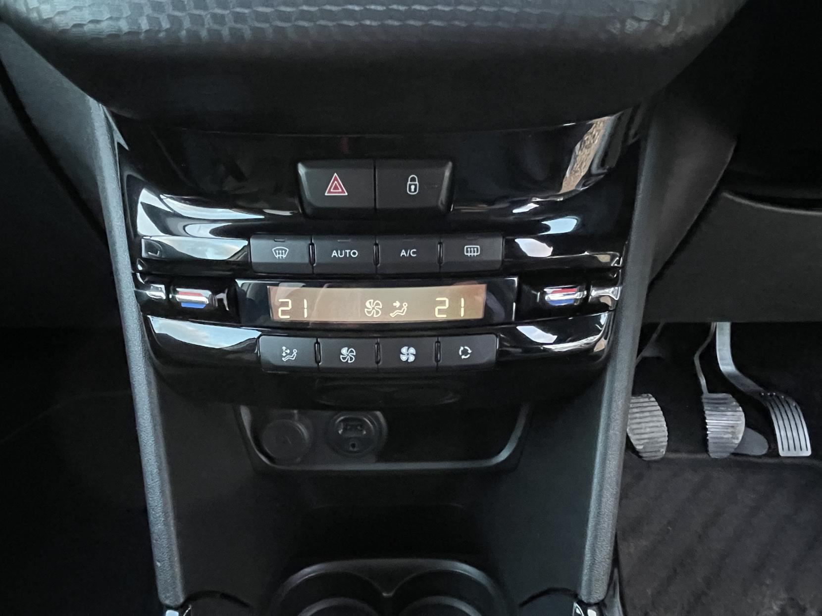 Peugeot 2008 1.2 PureTech Allure SUV 5dr Petrol Manual Euro 6 (82 ps)