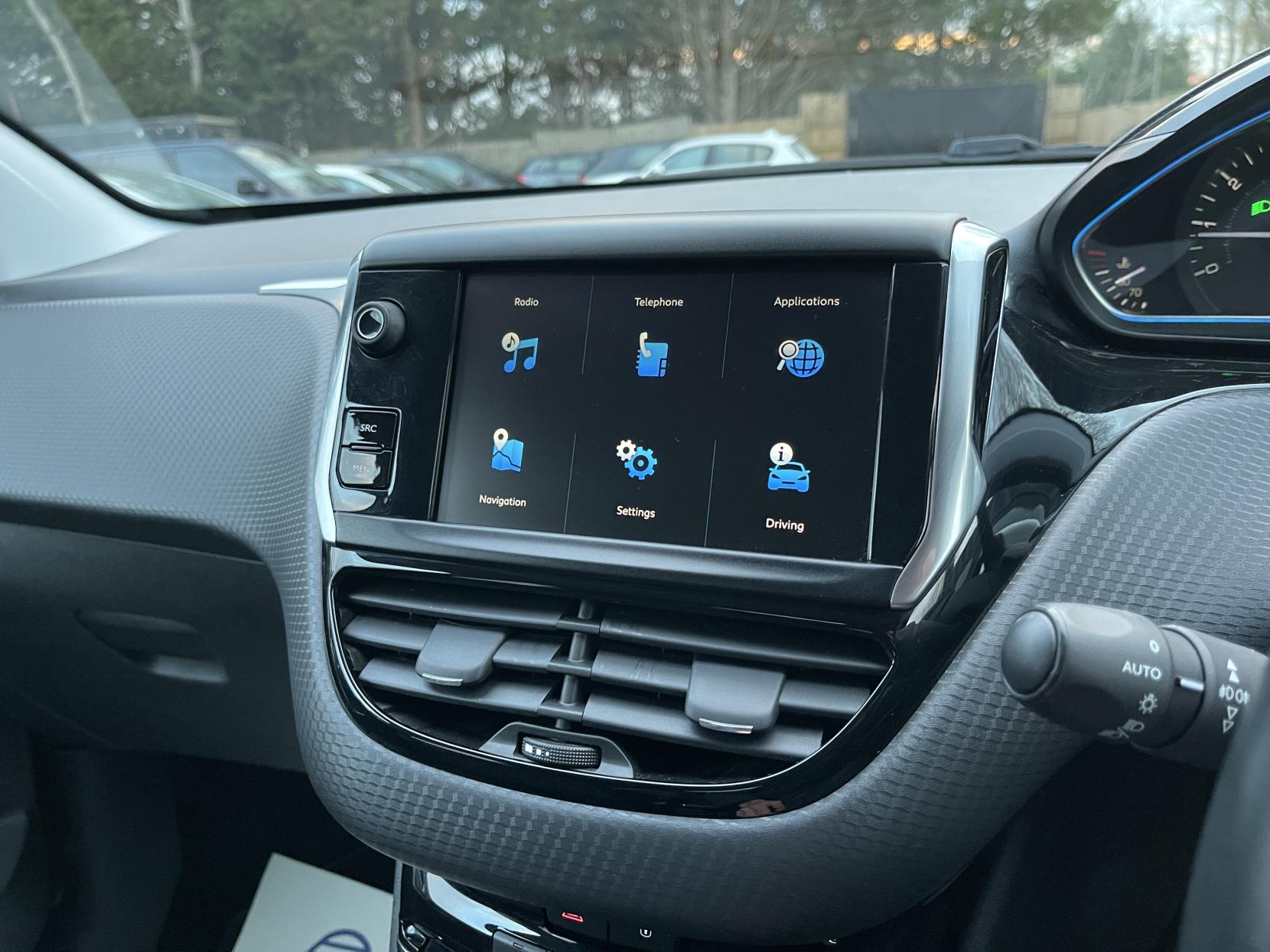 Peugeot 2008 1.2 PureTech Allure SUV 5dr Petrol Manual Euro 6 (82 ps)