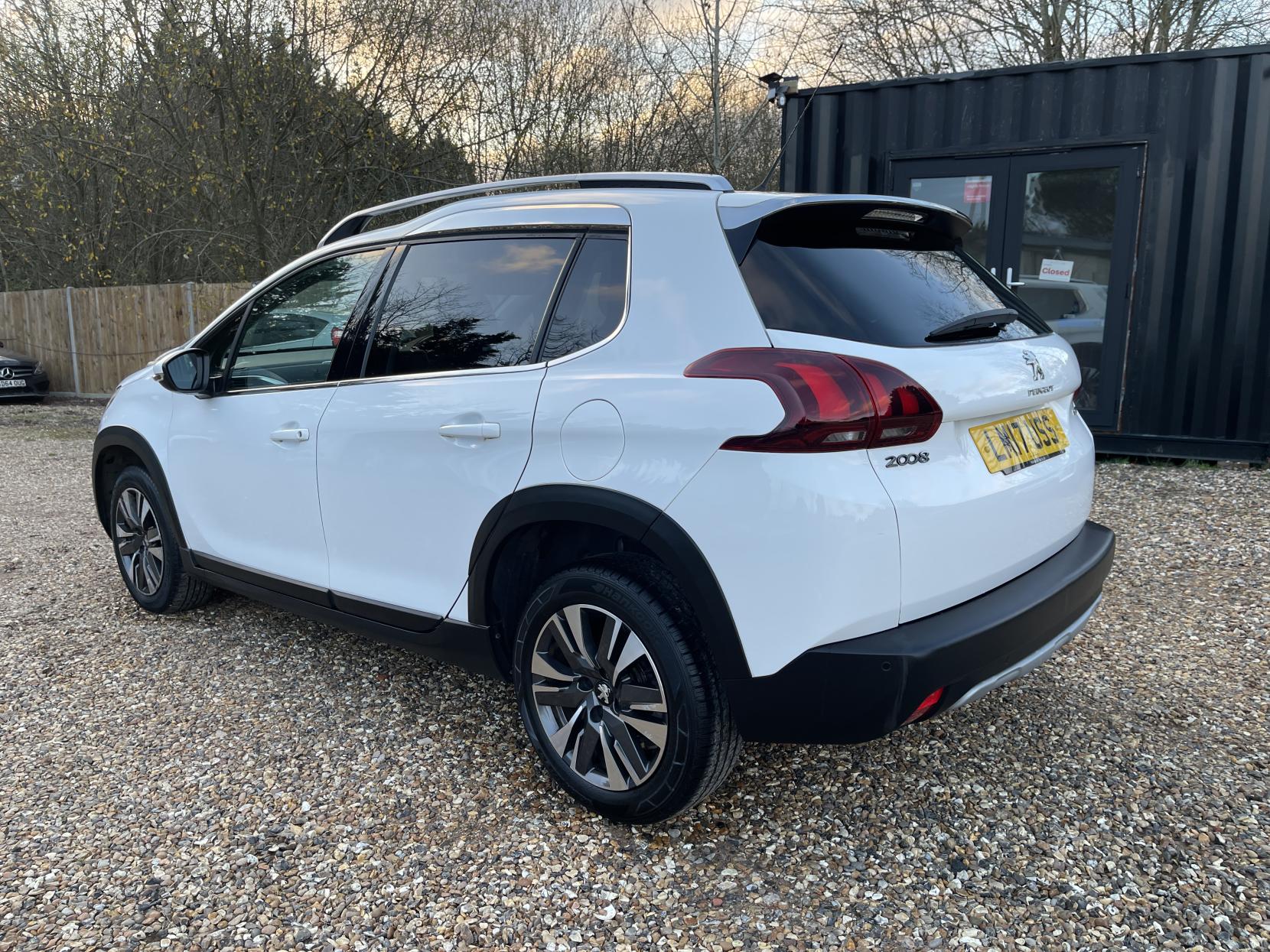 Peugeot 2008 1.2 PureTech Allure SUV 5dr Petrol Manual Euro 6 (82 ps)