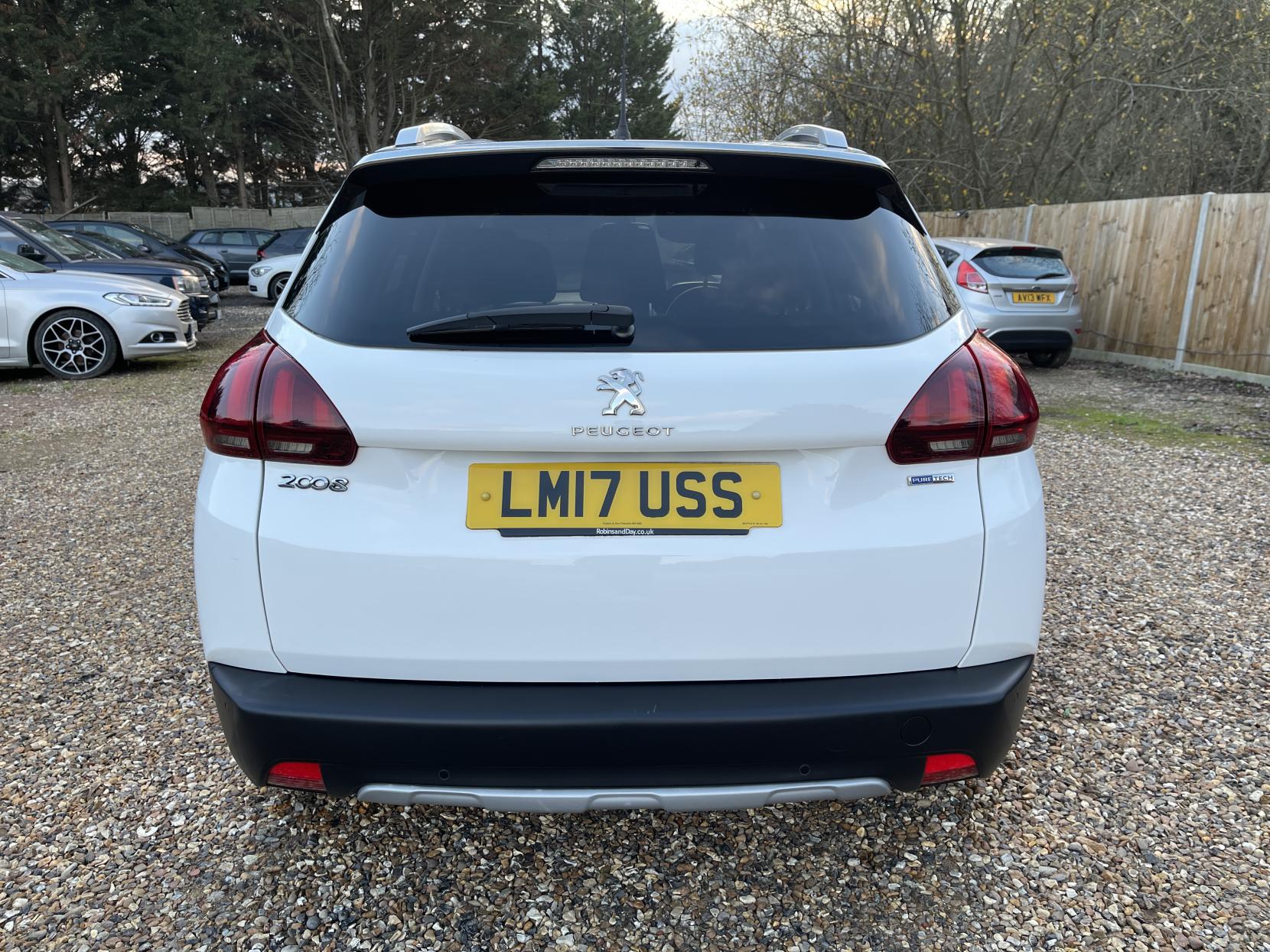 Peugeot 2008 1.2 PureTech Allure SUV 5dr Petrol Manual Euro 6 (82 ps)