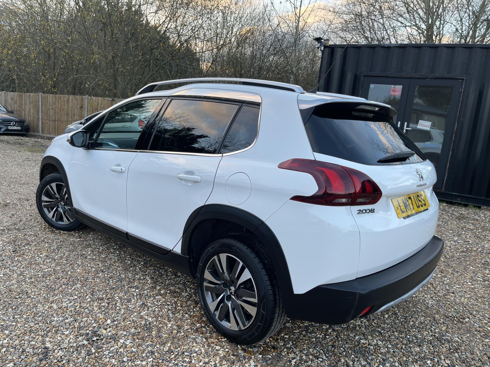 Peugeot 2008 1.2 PureTech Allure SUV 5dr Petrol Manual Euro 6 (82 ps)