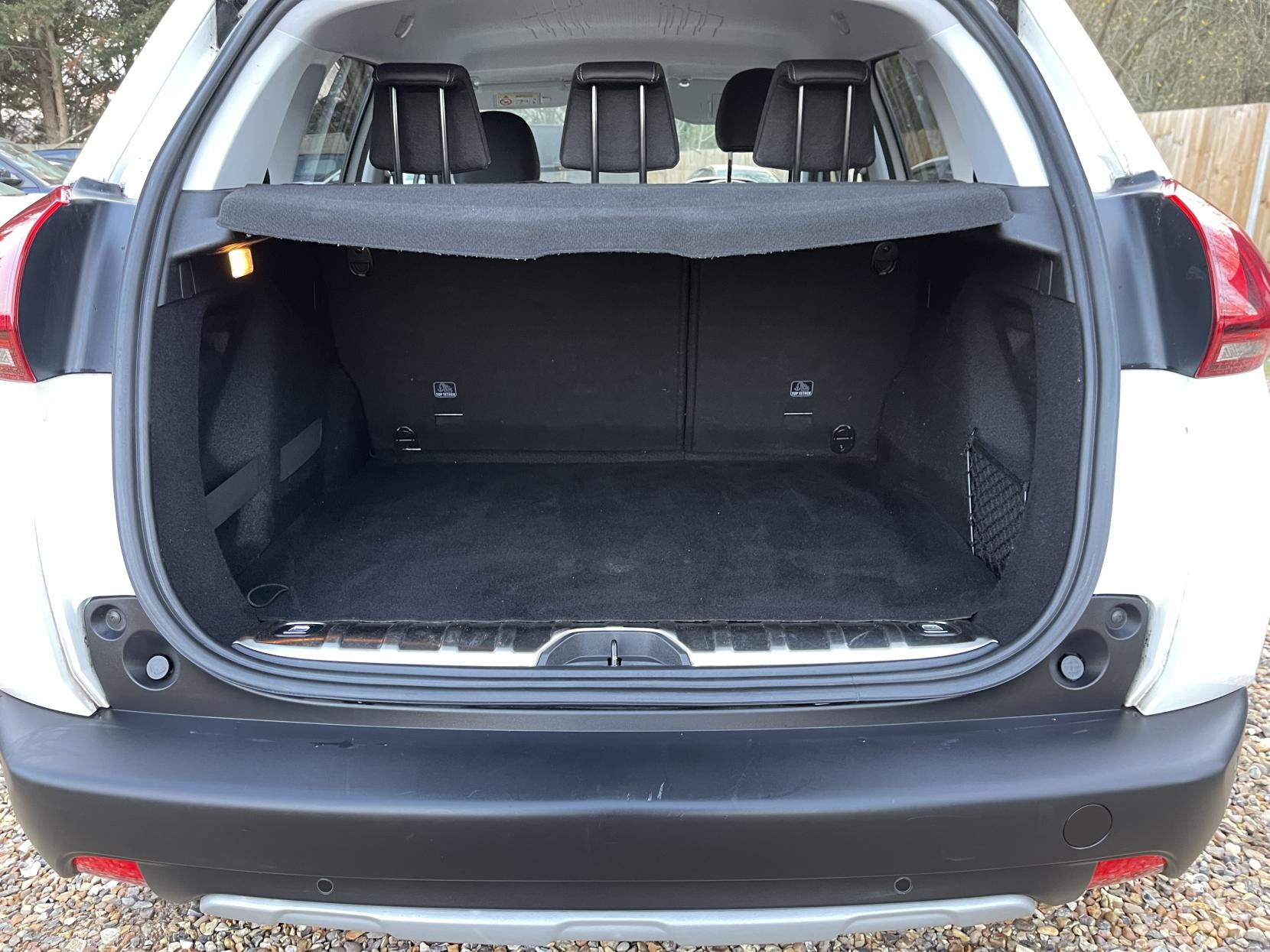 Peugeot 2008 1.2 PureTech Allure SUV 5dr Petrol Manual Euro 6 (82 ps)