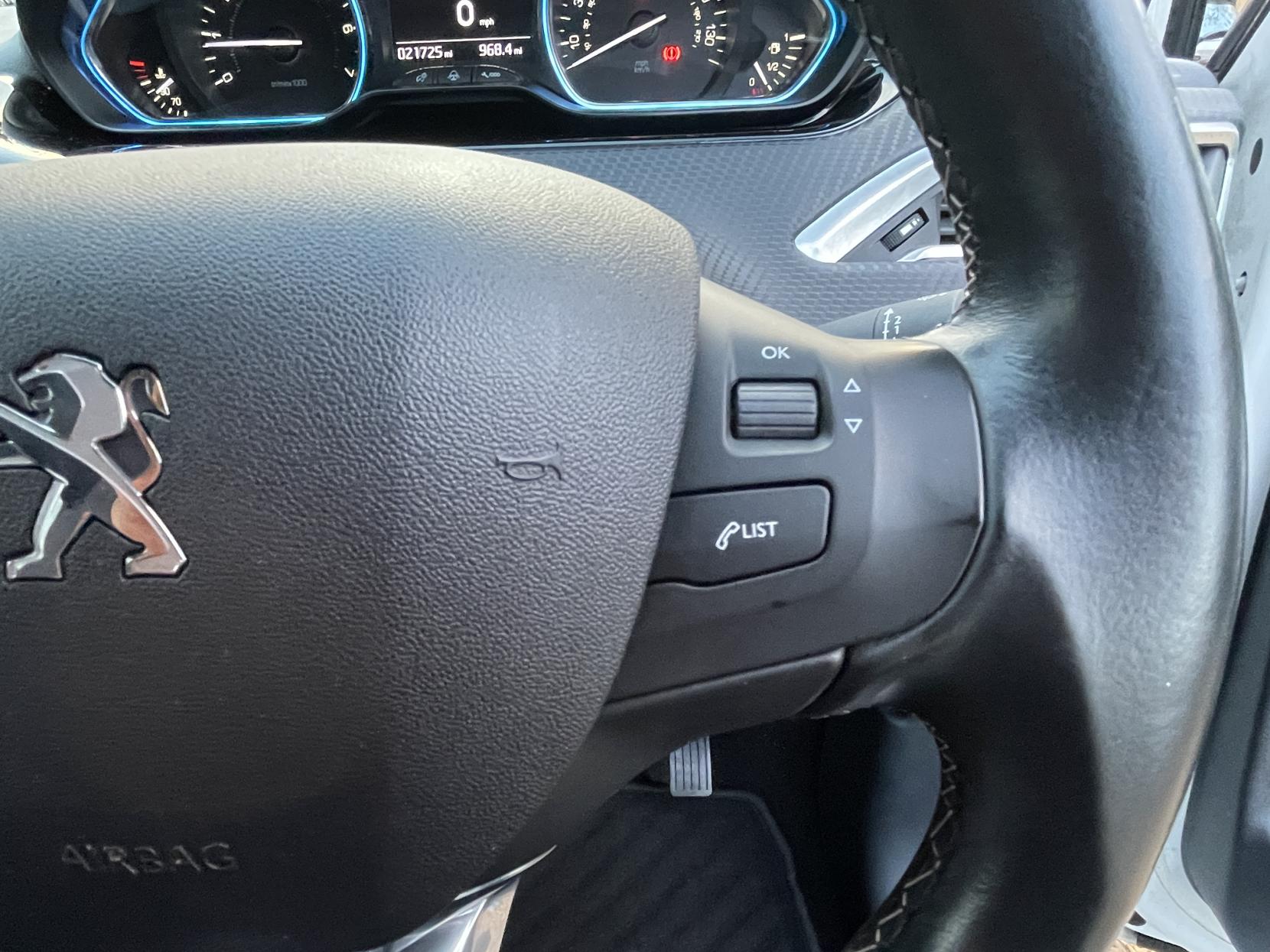 Peugeot 2008 1.2 PureTech Allure SUV 5dr Petrol Manual Euro 6 (82 ps)