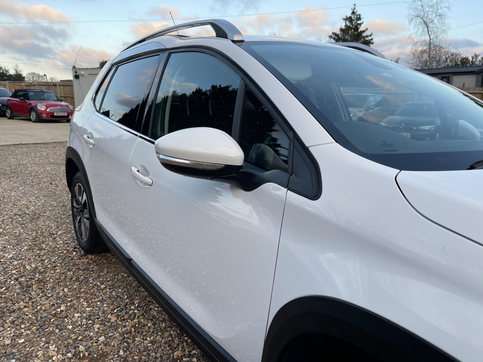 Peugeot 2008 1.2 PureTech Allure SUV 5dr Petrol Manual Euro 6 (82 ps)