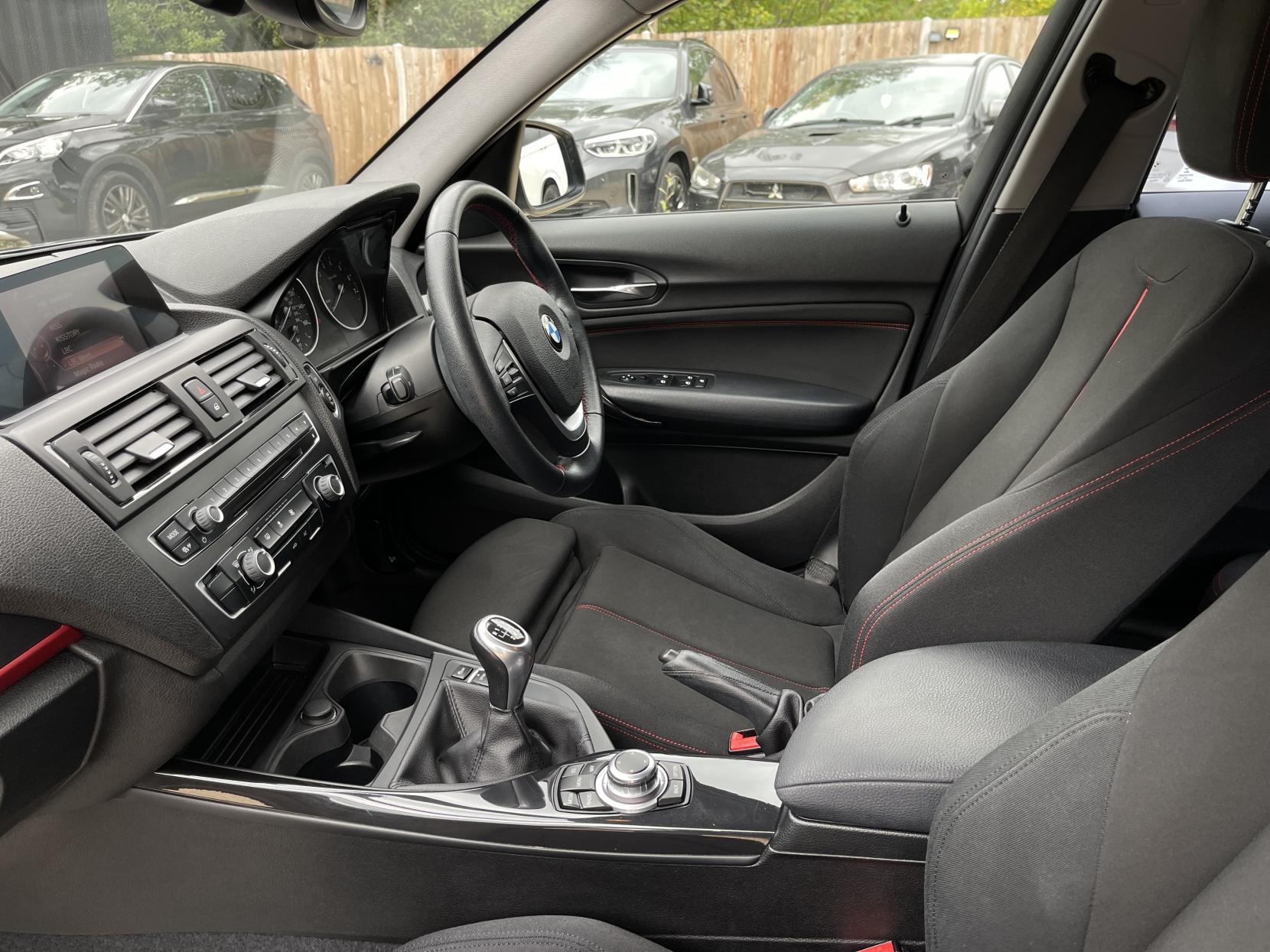 BMW 1 Series 1.6 116i Sport Hatchback 5dr Petrol Manual Euro 6 (s/s) (136 ps)