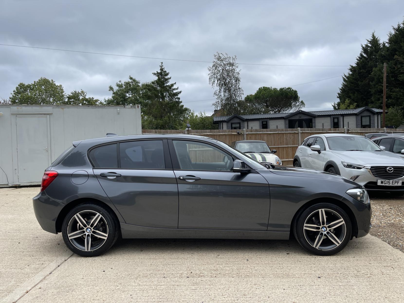 BMW 1 Series 1.6 116i Sport Hatchback 5dr Petrol Manual Euro 6 (s/s) (136 ps)