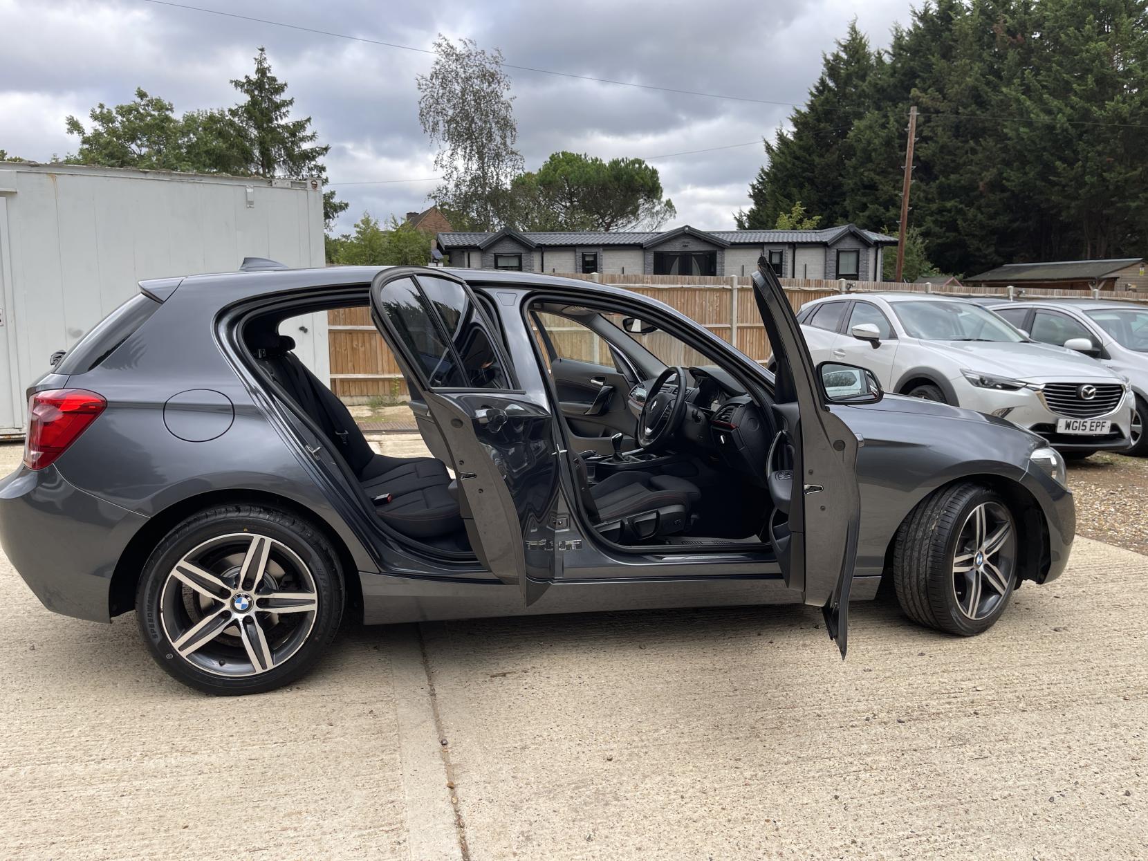 BMW 1 Series 1.6 116i Sport Hatchback 5dr Petrol Manual Euro 6 (s/s) (136 ps)
