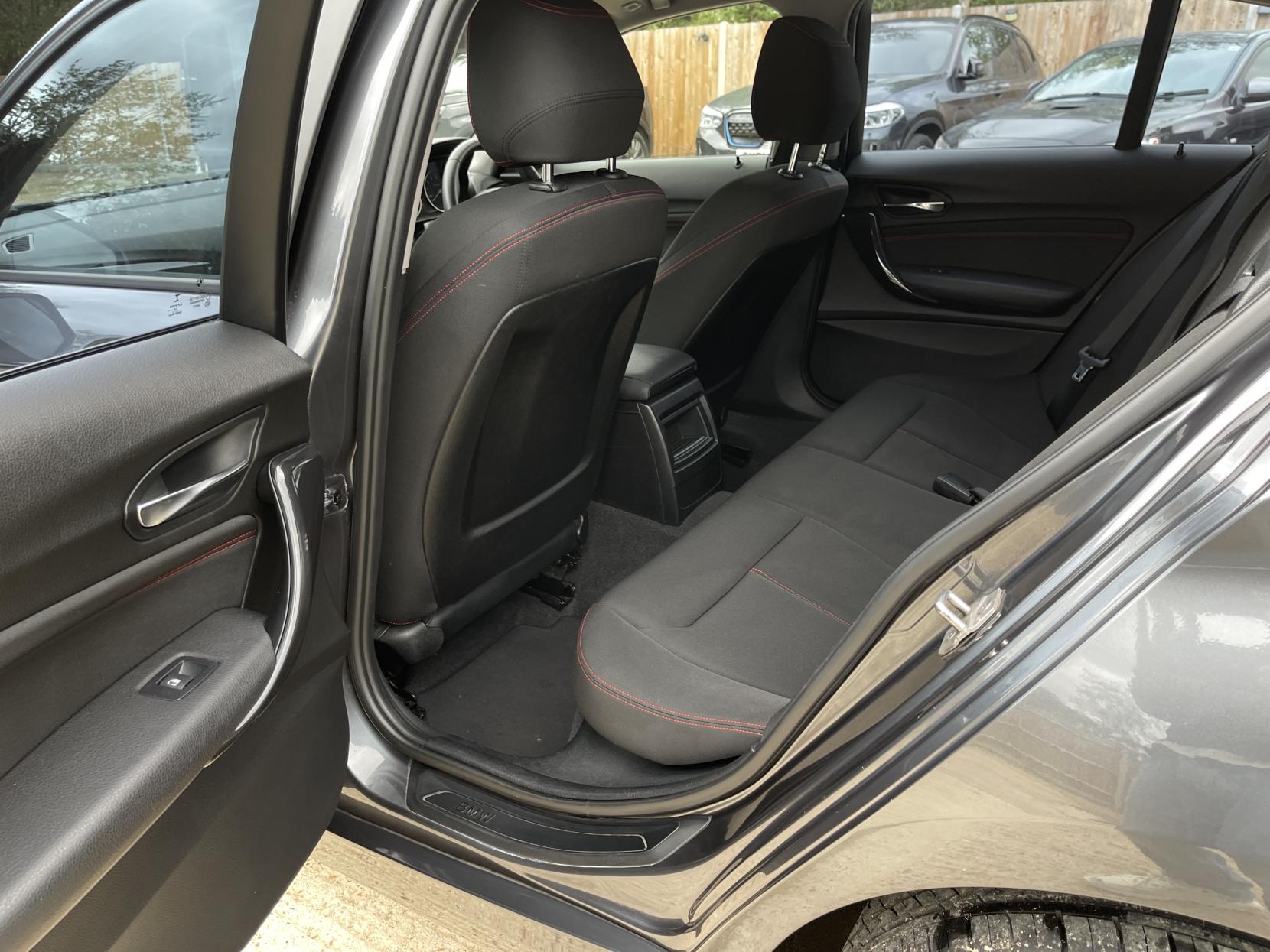 BMW 1 Series 1.6 116i Sport Hatchback 5dr Petrol Manual Euro 6 (s/s) (136 ps)