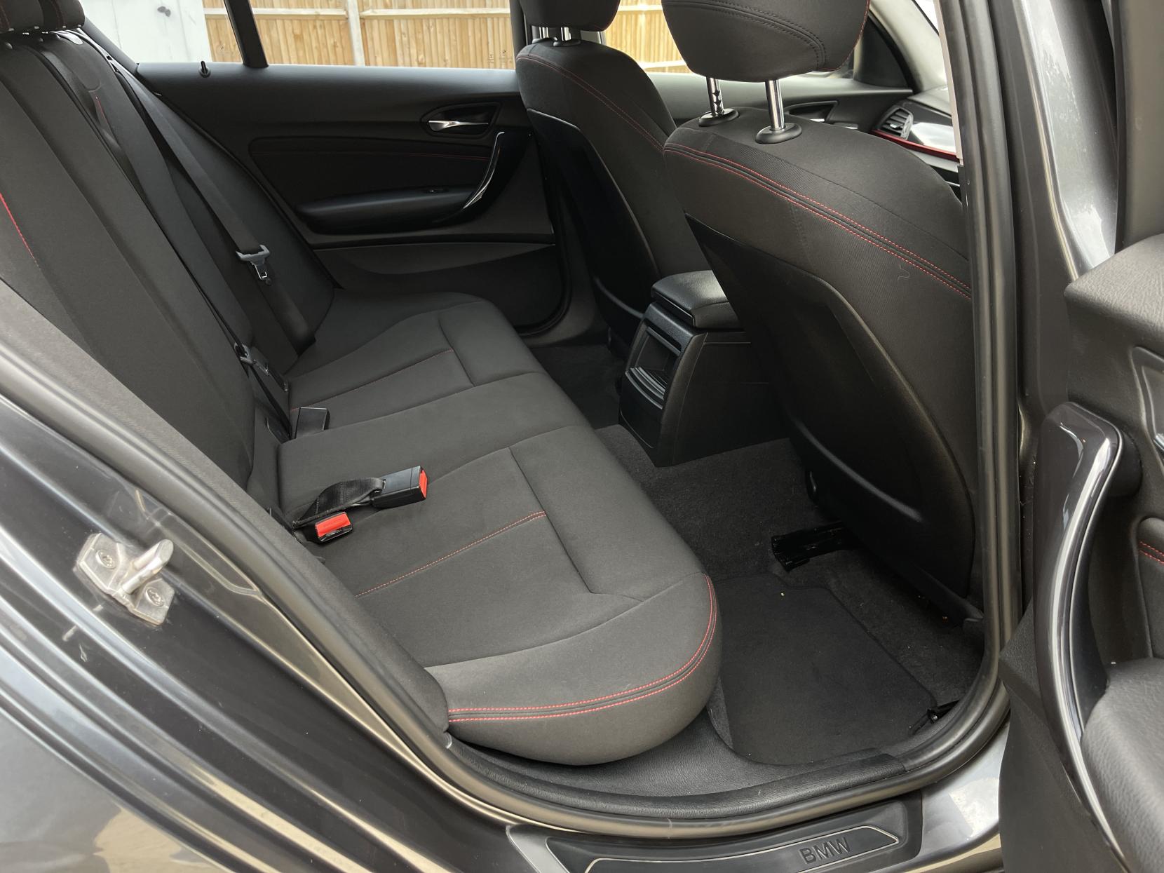 BMW 1 Series 1.6 116i Sport Hatchback 5dr Petrol Manual Euro 6 (s/s) (136 ps)