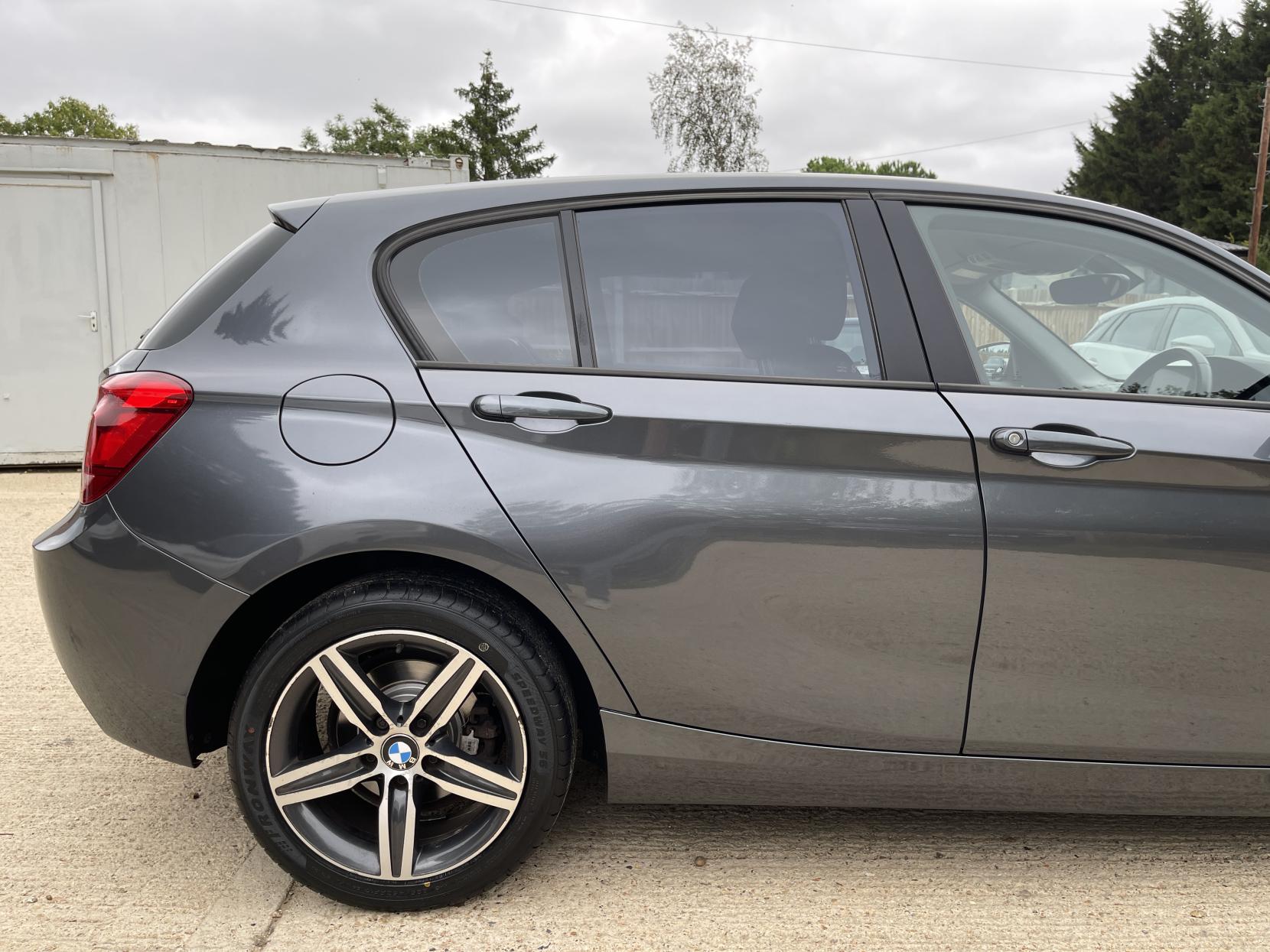BMW 1 Series 1.6 116i Sport Hatchback 5dr Petrol Manual Euro 6 (s/s) (136 ps)