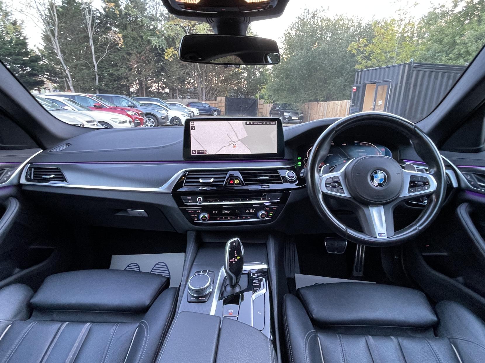 BMW 5 Series 2.0 520d MHT M Sport Saloon 4dr Diesel Hybrid Steptronic xDrive Euro 6 (s/s) (190 ps)