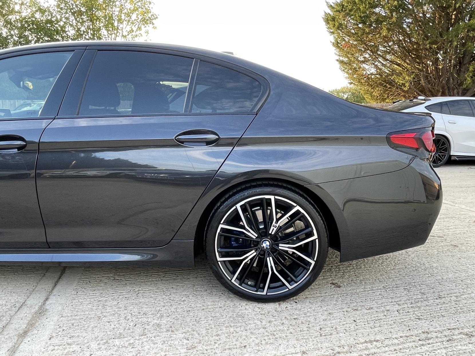 BMW 5 Series 2.0 520d MHT M Sport Saloon 4dr Diesel Hybrid Steptronic xDrive Euro 6 (s/s) (190 ps)