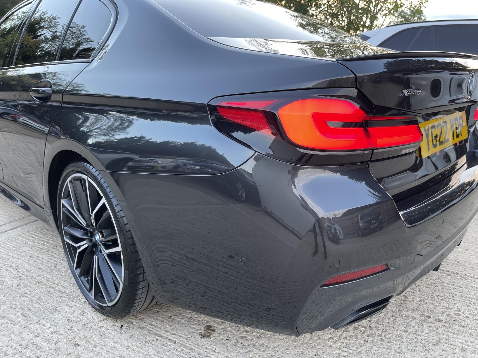 BMW 5 Series 2.0 520d MHT M Sport Saloon 4dr Diesel Hybrid Steptronic xDrive Euro 6 (s/s) (190 ps)
