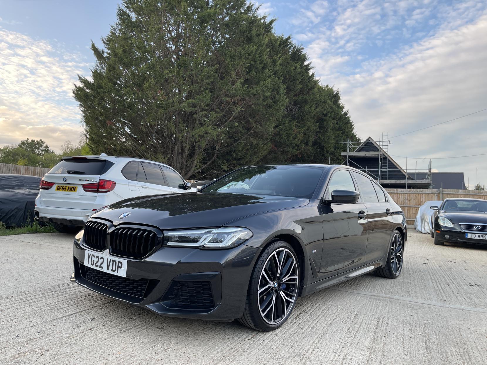 BMW 5 Series 2.0 520d MHT M Sport Saloon 4dr Diesel Hybrid Steptronic xDrive Euro 6 (s/s) (190 ps)