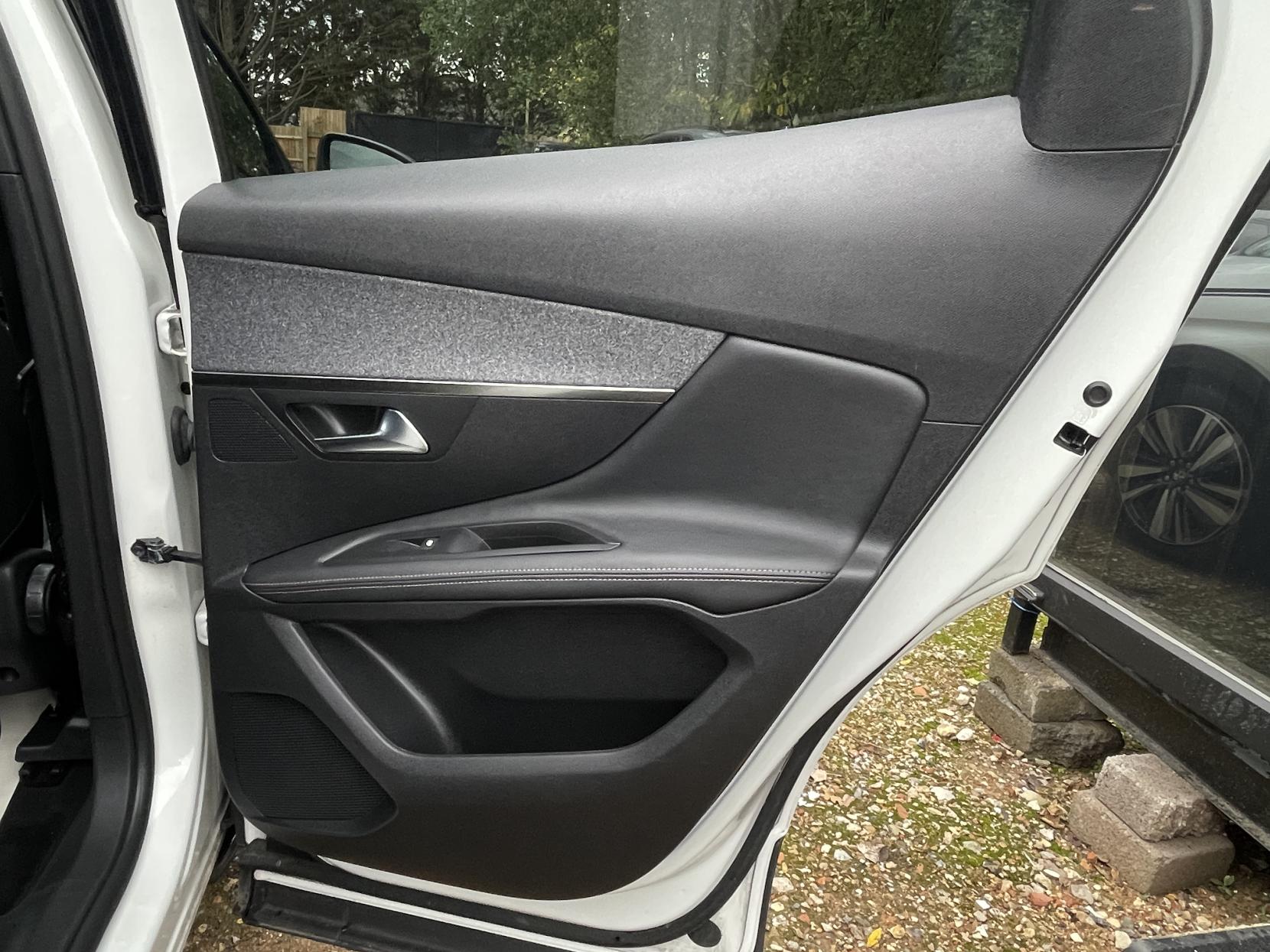 Peugeot 3008 1.2 PureTech GT Line SUV 5dr Petrol Manual Euro 6 (s/s) (130 ps)