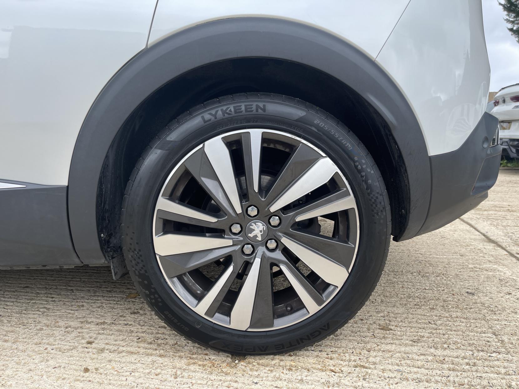 Peugeot 3008 1.2 PureTech GT Line SUV 5dr Petrol Manual Euro 6 (s/s) (130 ps)