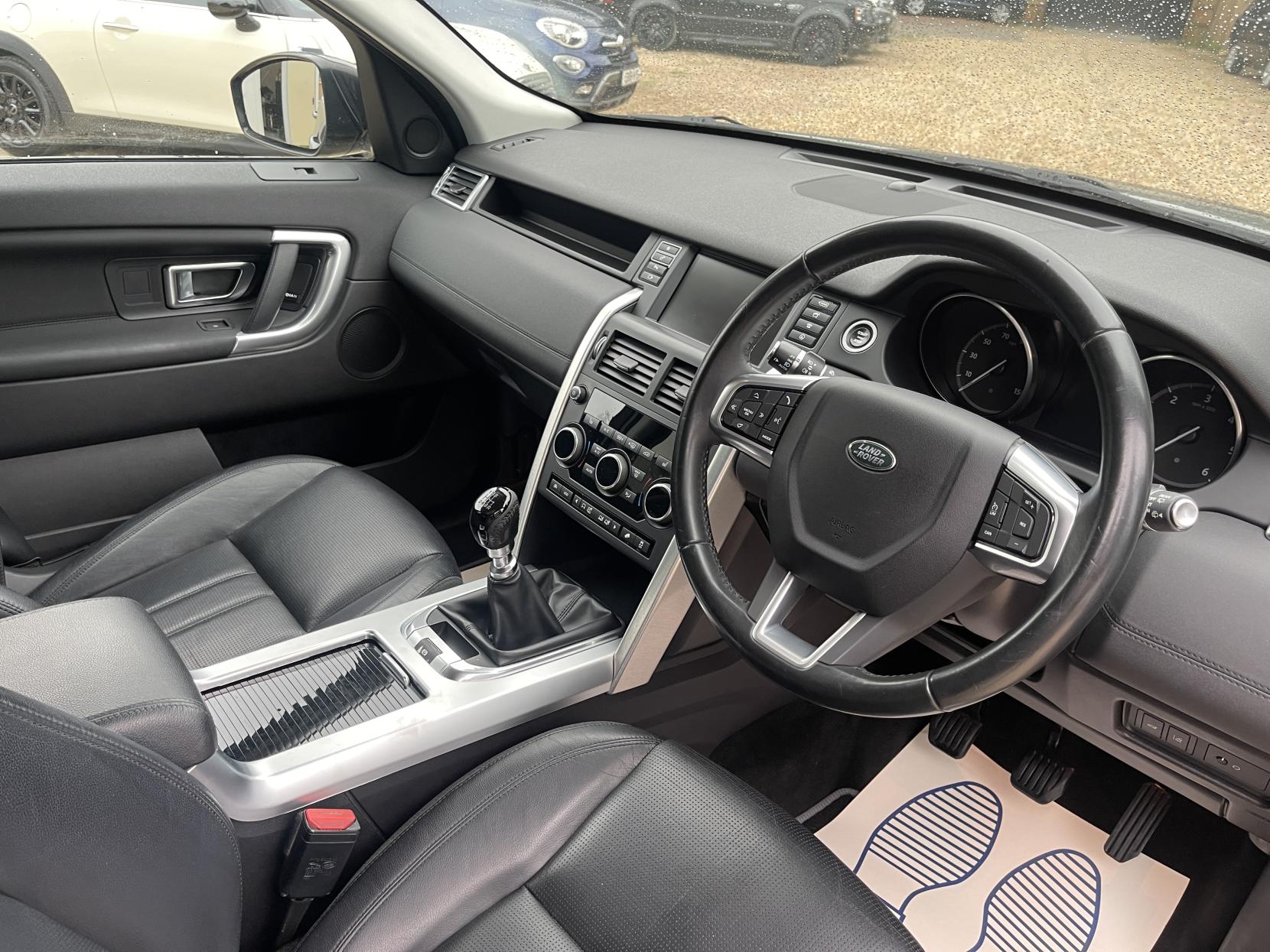 Land Rover Discovery Sport 2.0 TD4 HSE SUV 5dr Diesel Manual 4WD Euro 6 (s/s) (5 Seat) (150 ps)
