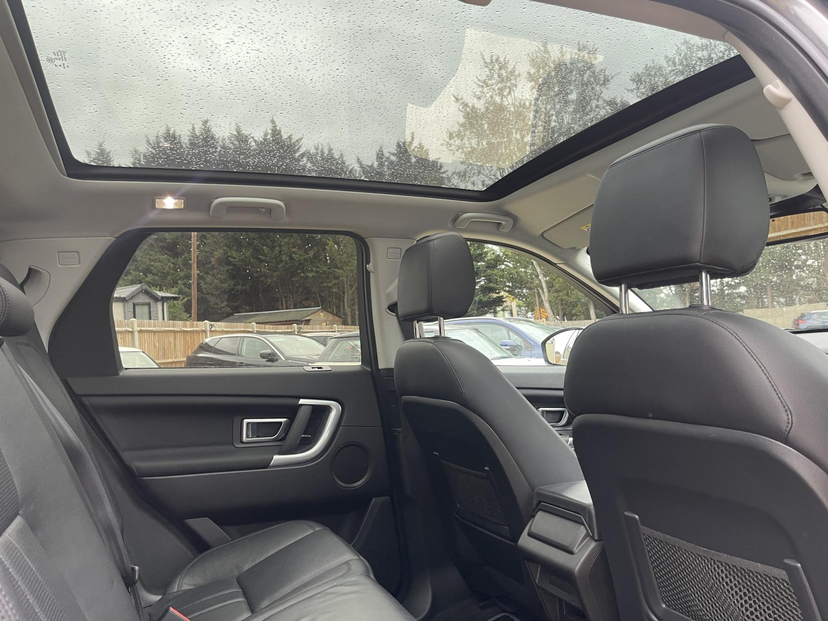 Land Rover Discovery Sport 2.0 TD4 HSE SUV 5dr Diesel Manual 4WD Euro 6 (s/s) (5 Seat) (150 ps)