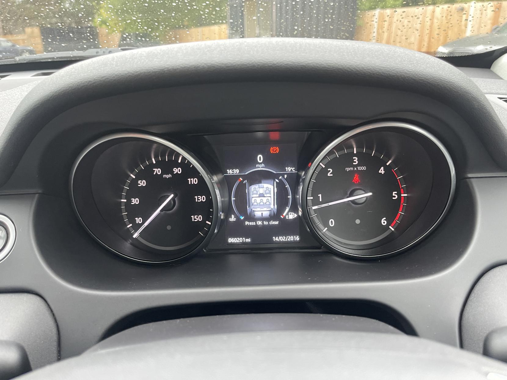 Land Rover Discovery Sport 2.0 TD4 HSE SUV 5dr Diesel Manual 4WD Euro 6 (s/s) (5 Seat) (150 ps)