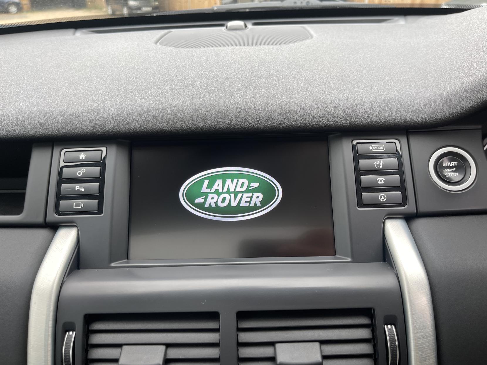 Land Rover Discovery Sport 2.0 TD4 HSE SUV 5dr Diesel Manual 4WD Euro 6 (s/s) (5 Seat) (150 ps)