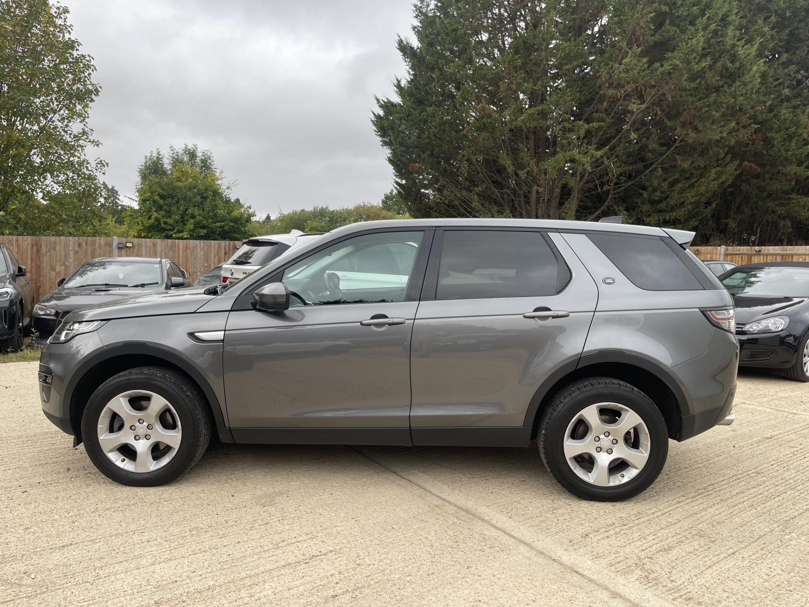 Land Rover Discovery Sport 2.0 TD4 HSE SUV 5dr Diesel Manual 4WD Euro 6 (s/s) (5 Seat) (150 ps)