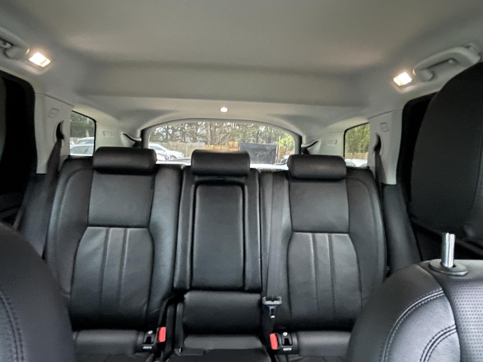 Land Rover Discovery Sport 2.0 TD4 SE Tech SUV 5dr Diesel Auto 4WD Euro 6 (s/s) (180 ps)