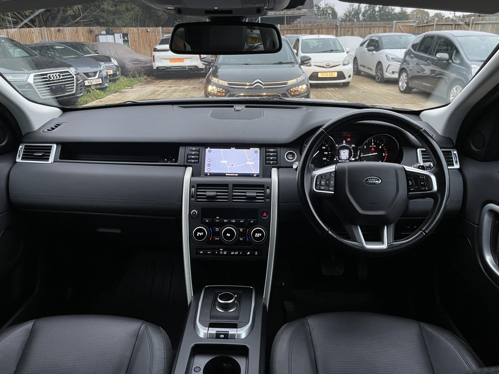 Land Rover Discovery Sport 2.0 TD4 SE Tech SUV 5dr Diesel Auto 4WD Euro 6 (s/s) (180 ps)