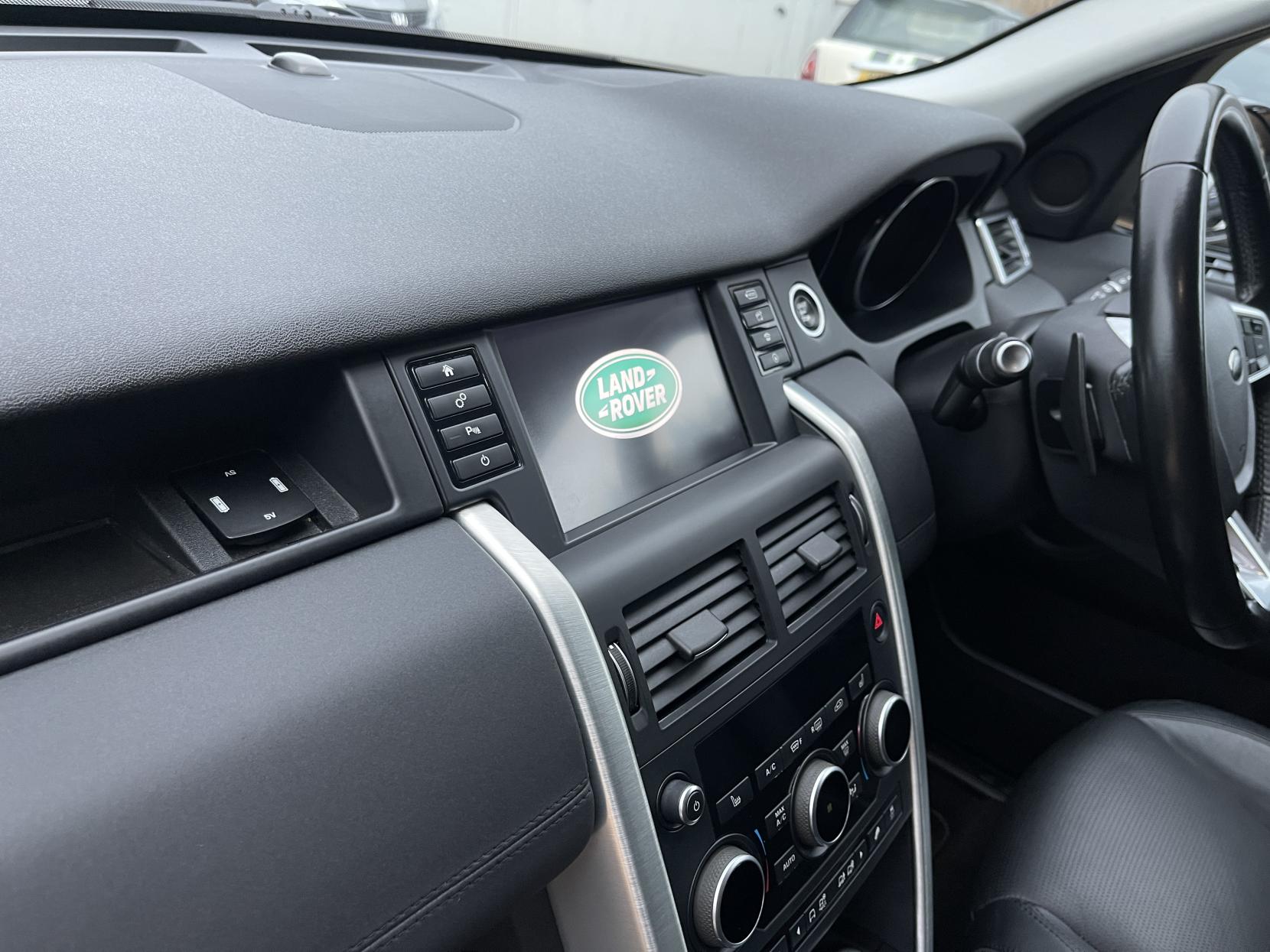 Land Rover Discovery Sport 2.0 TD4 SE Tech SUV 5dr Diesel Auto 4WD Euro 6 (s/s) (180 ps)