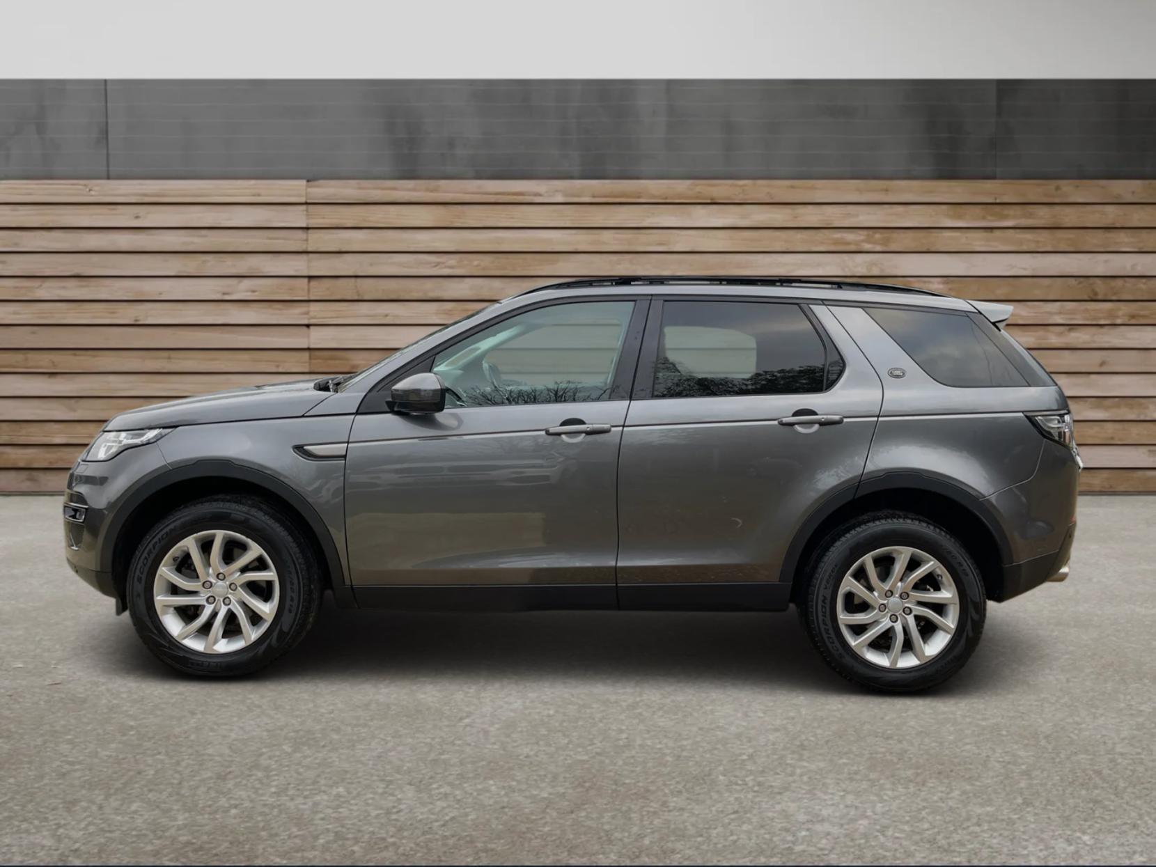 Land Rover Discovery Sport 2.0 TD4 SE Tech SUV 5dr Diesel Auto 4WD Euro 6 (s/s) (180 ps)