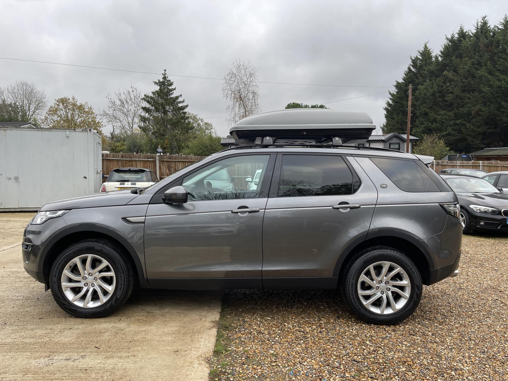 Land Rover Discovery Sport 2.0 TD4 SE Tech SUV 5dr Diesel Auto 4WD Euro 6 (s/s) (180 ps)