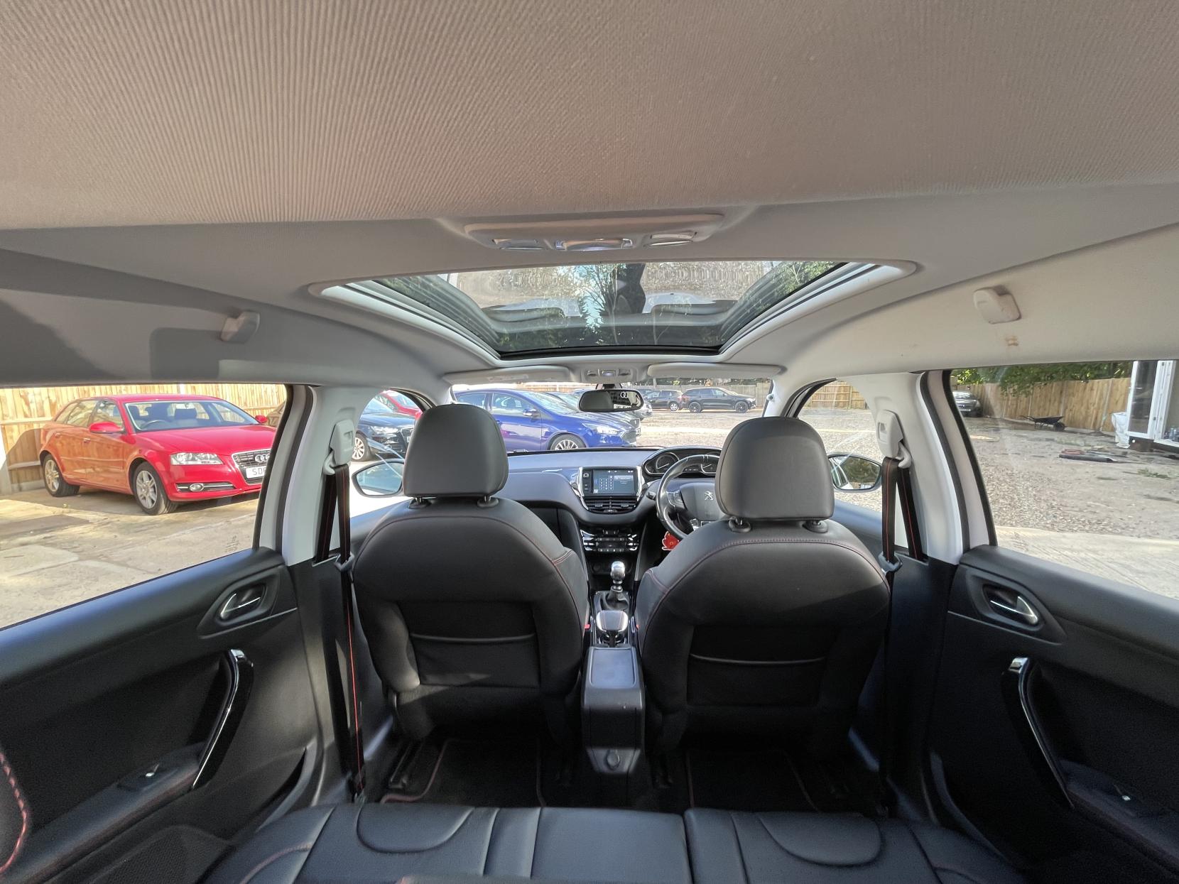 Peugeot 2008 1.2 PureTech GT Line SUV 5dr Petrol Manual Euro 6 (s/s) (130 ps)