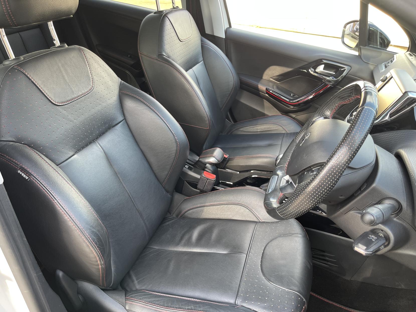 Peugeot 2008 1.2 PureTech GT Line SUV 5dr Petrol Manual Euro 6 (s/s) (130 ps)