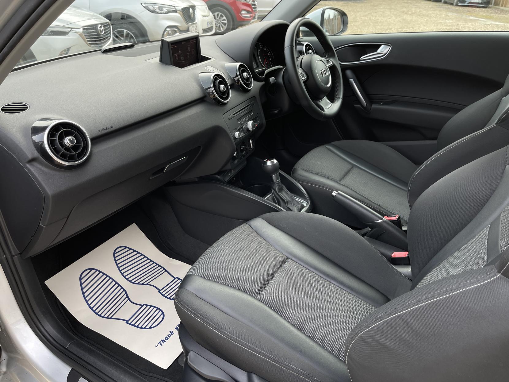 Audi A1 1.4 TFSI Sport Hatchback 3dr Petrol S Tronic Euro 5 (s/s) (122 ps)