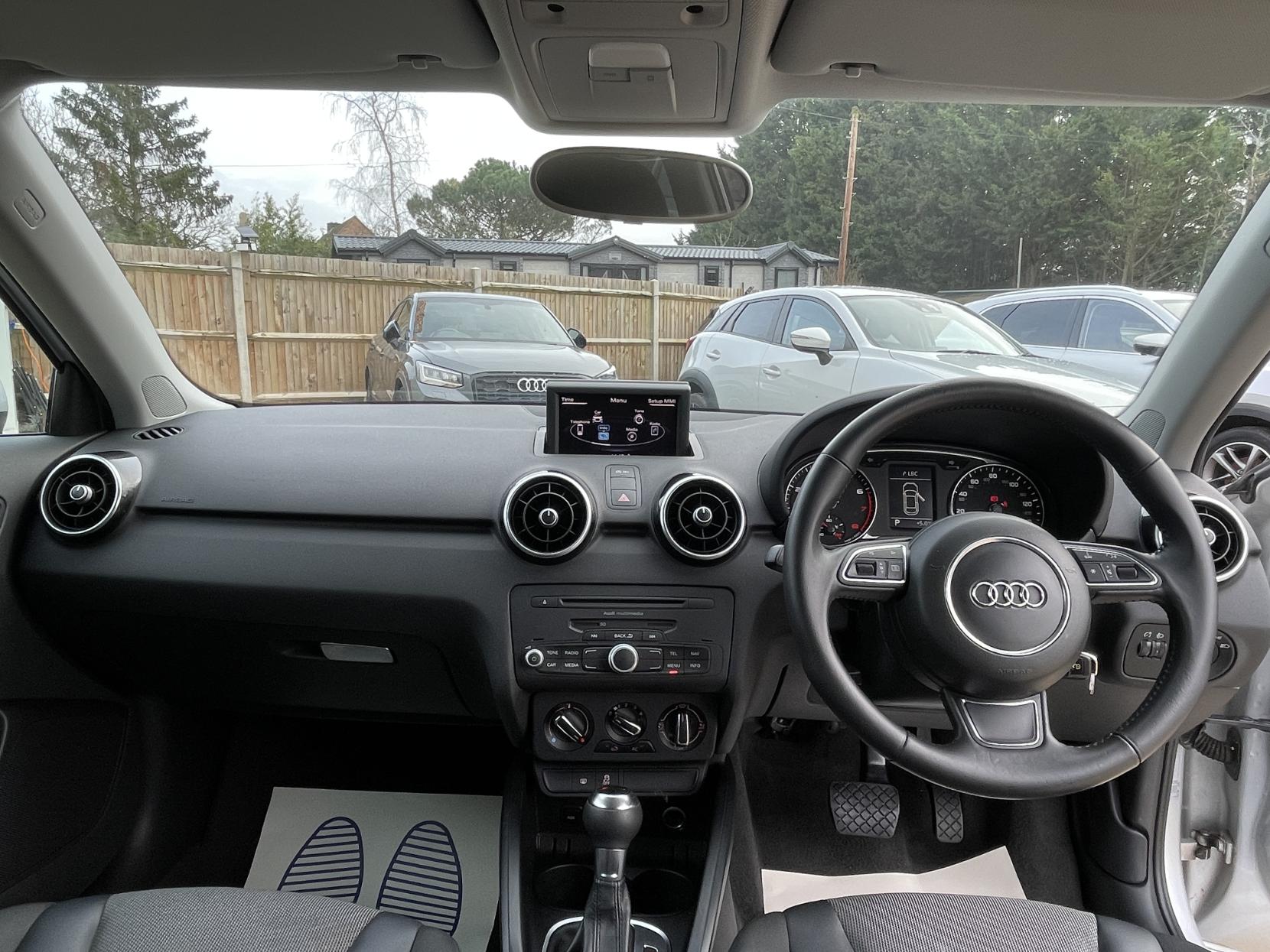 Audi A1 1.4 TFSI Sport Hatchback 3dr Petrol S Tronic Euro 5 (s/s) (122 ps)