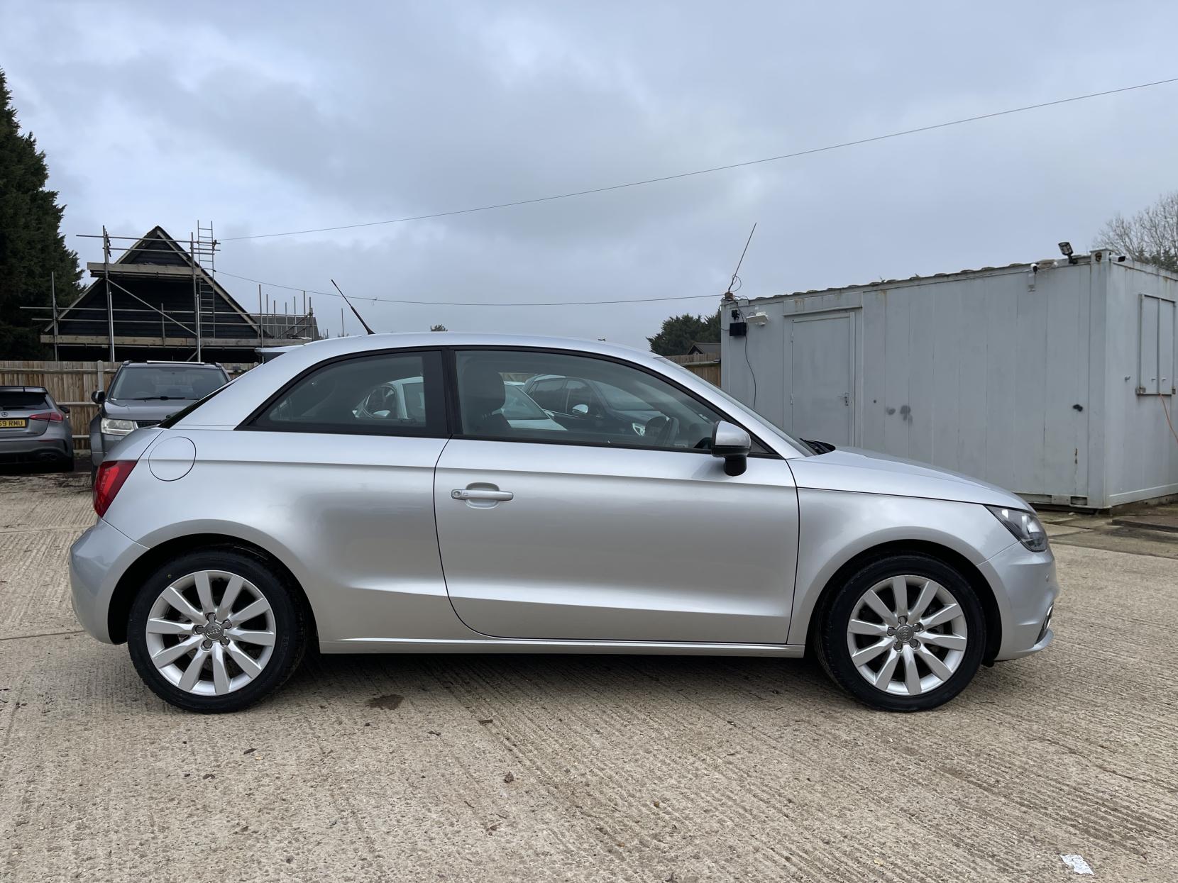 Audi A1 1.4 TFSI Sport Hatchback 3dr Petrol S Tronic Euro 5 (s/s) (122 ps)