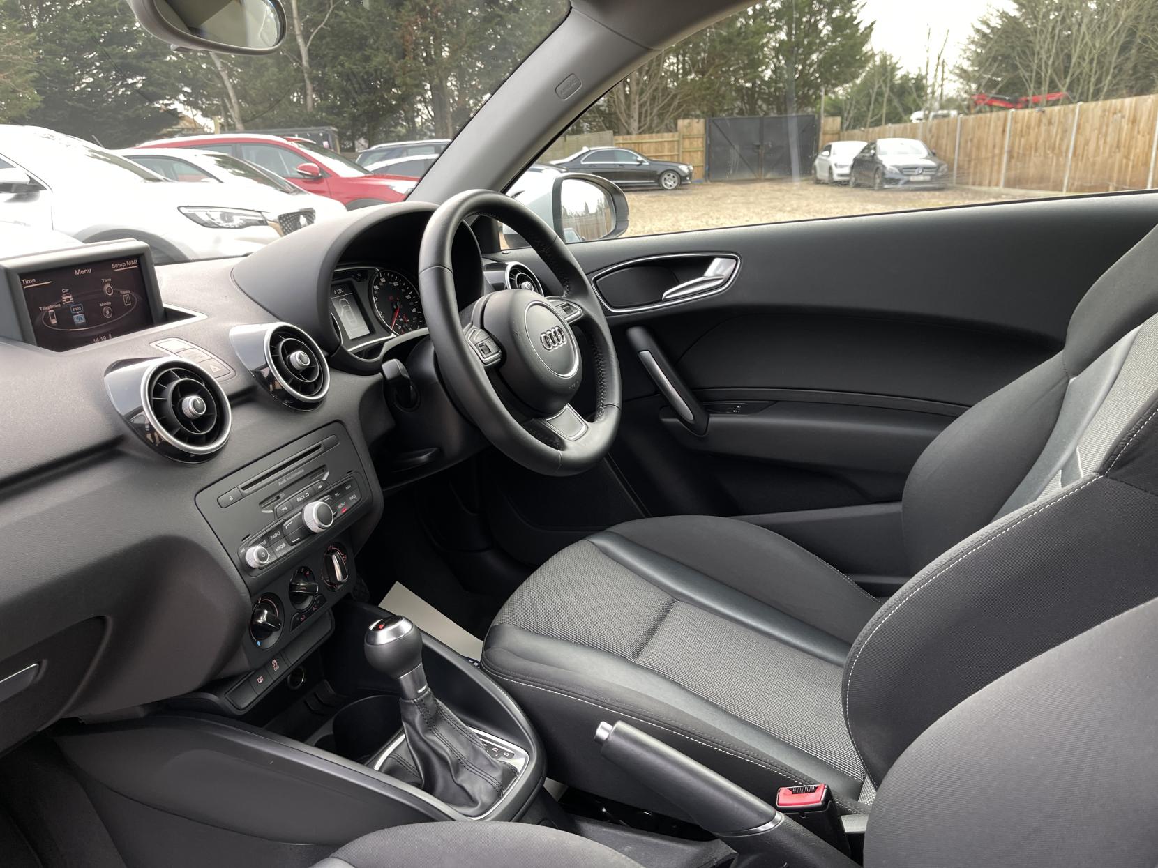 Audi A1 1.4 TFSI Sport Hatchback 3dr Petrol S Tronic Euro 5 (s/s) (122 ps)