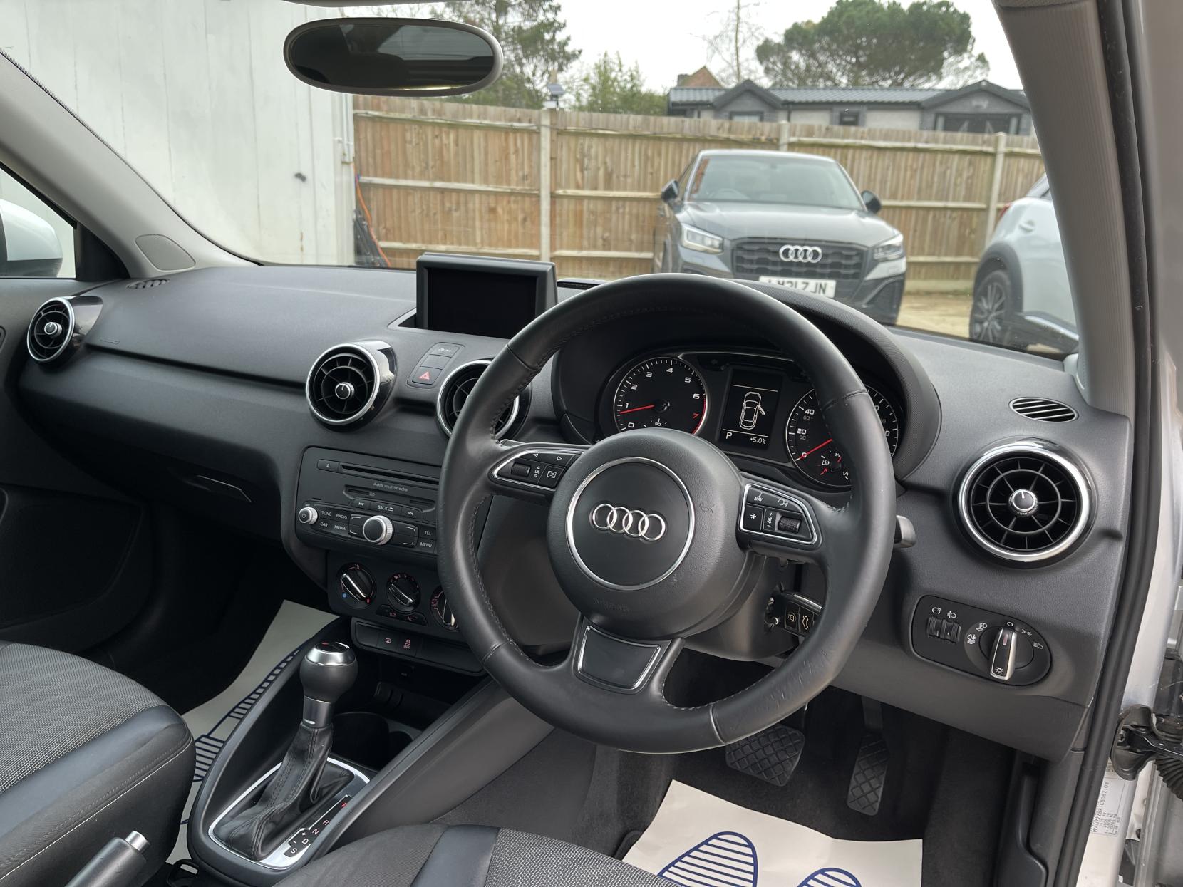 Audi A1 1.4 TFSI Sport Hatchback 3dr Petrol S Tronic Euro 5 (s/s) (122 ps)