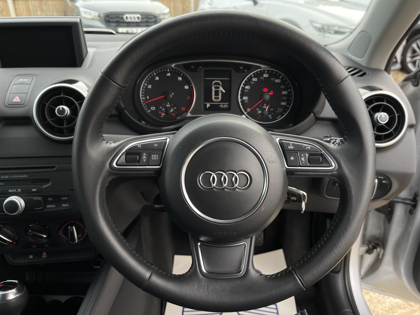 Audi A1 1.4 TFSI Sport Hatchback 3dr Petrol S Tronic Euro 5 (s/s) (122 ps)