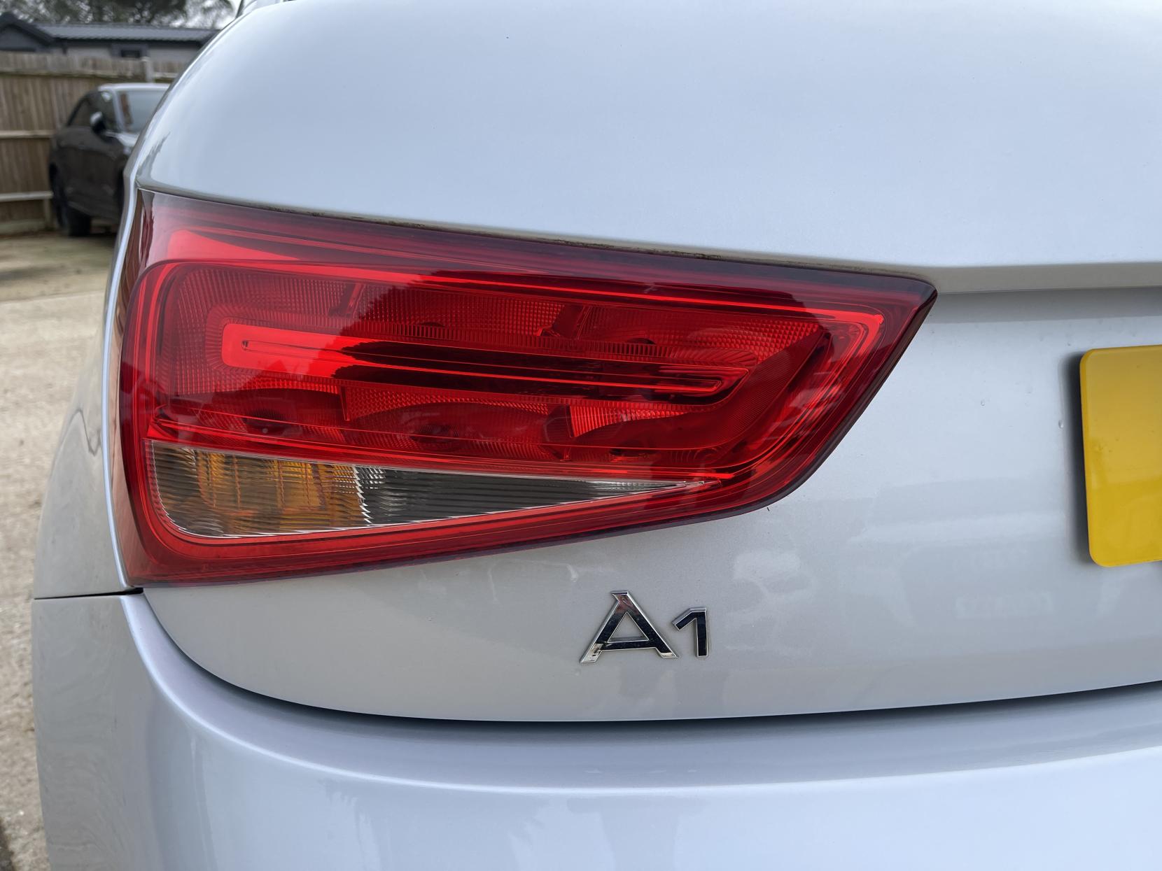 Audi A1 1.4 TFSI Sport Hatchback 3dr Petrol S Tronic Euro 5 (s/s) (122 ps)