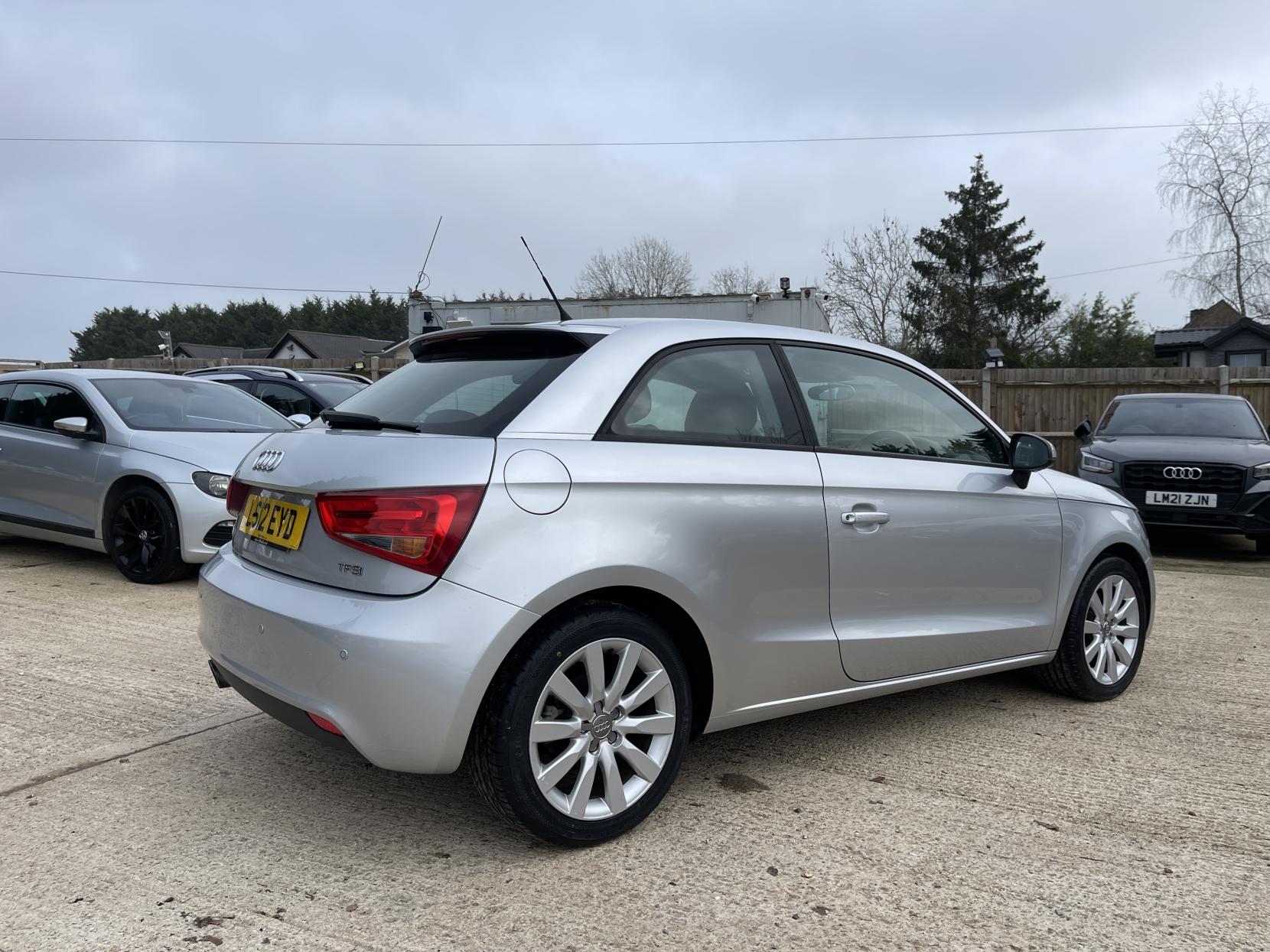 Audi A1 1.4 TFSI Sport Hatchback 3dr Petrol S Tronic Euro 5 (s/s) (122 ps)