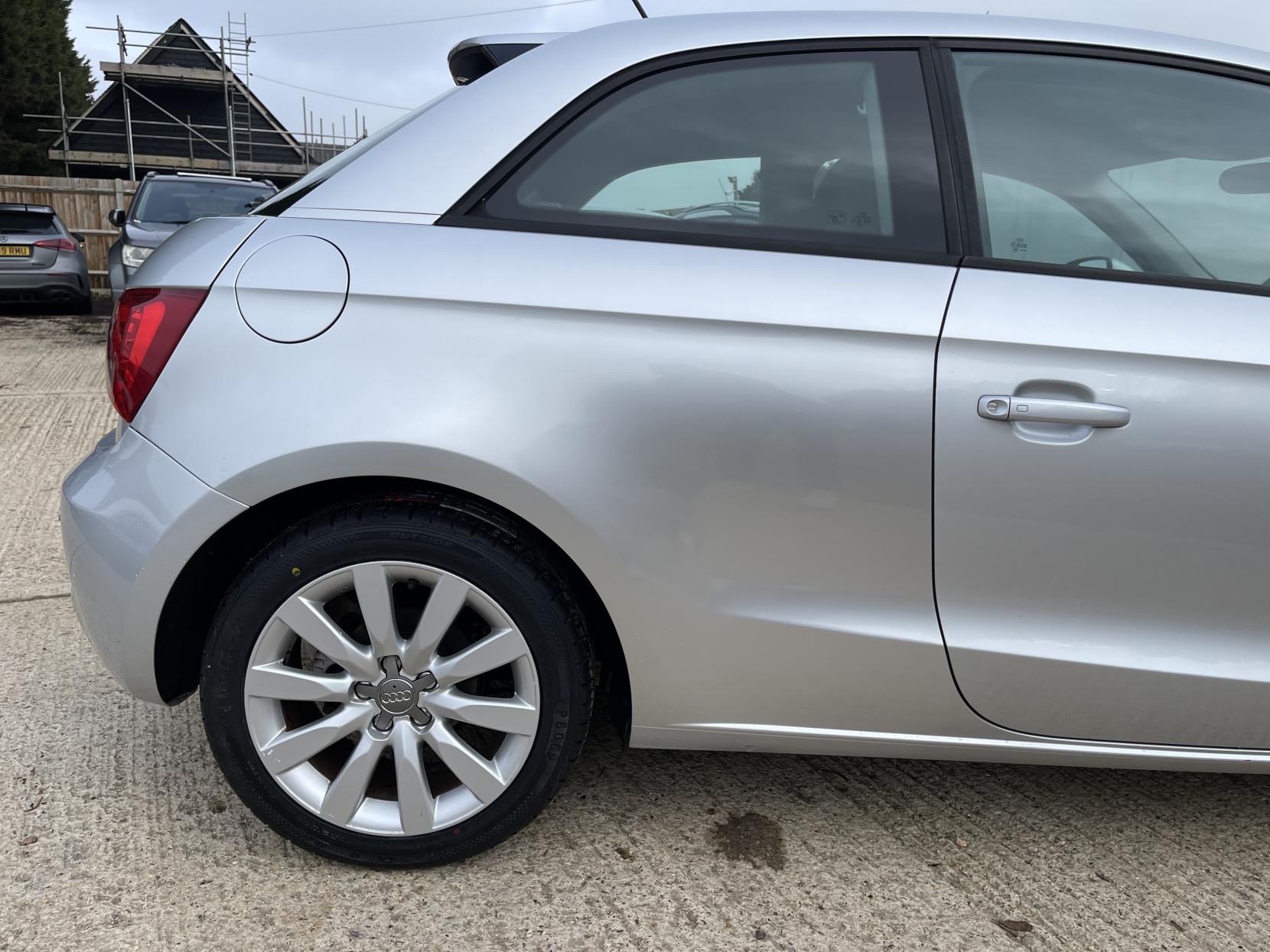 Audi A1 1.4 TFSI Sport Hatchback 3dr Petrol S Tronic Euro 5 (s/s) (122 ps)