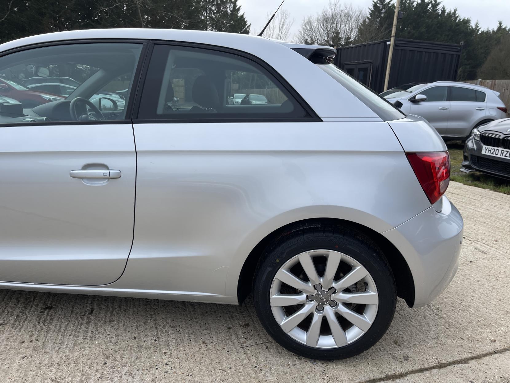 Audi A1 1.4 TFSI Sport Hatchback 3dr Petrol S Tronic Euro 5 (s/s) (122 ps)