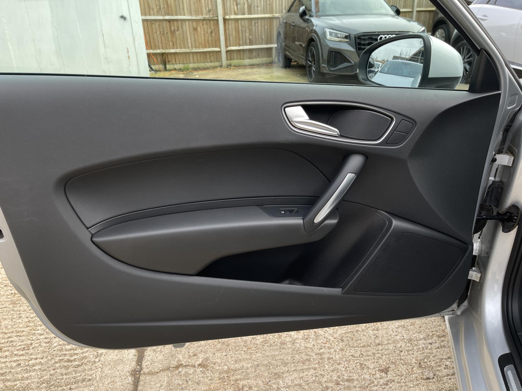 Audi A1 1.4 TFSI Sport Hatchback 3dr Petrol S Tronic Euro 5 (s/s) (122 ps)