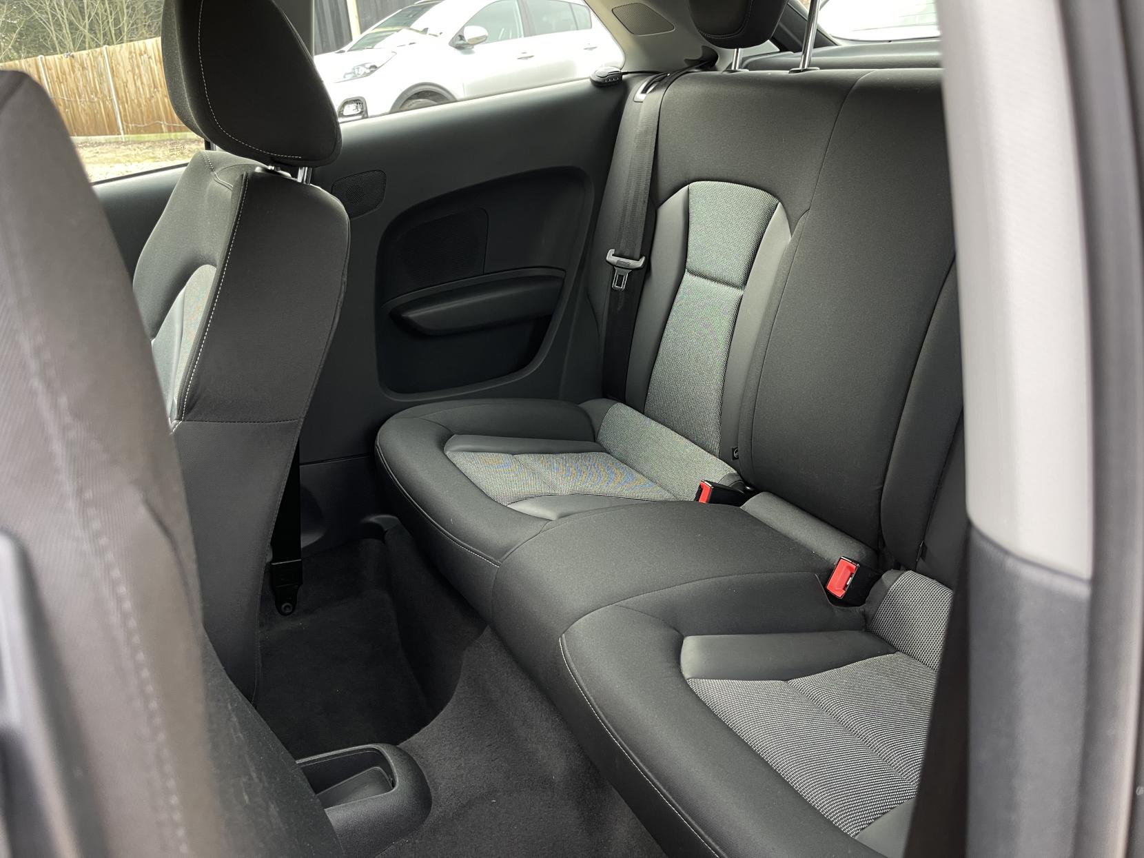 Audi A1 1.4 TFSI Sport Hatchback 3dr Petrol S Tronic Euro 5 (s/s) (122 ps)